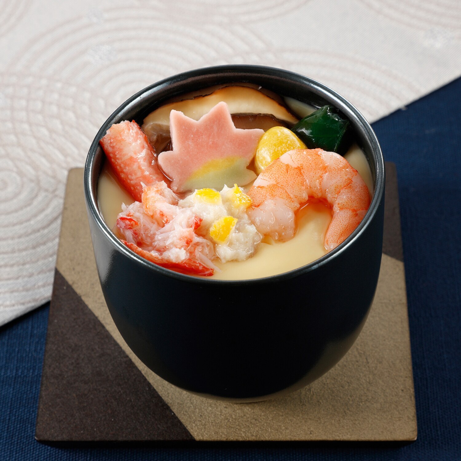 デビュー２０周年 上品な味わい！ 豪華真鯛入り海鮮茶碗蒸し