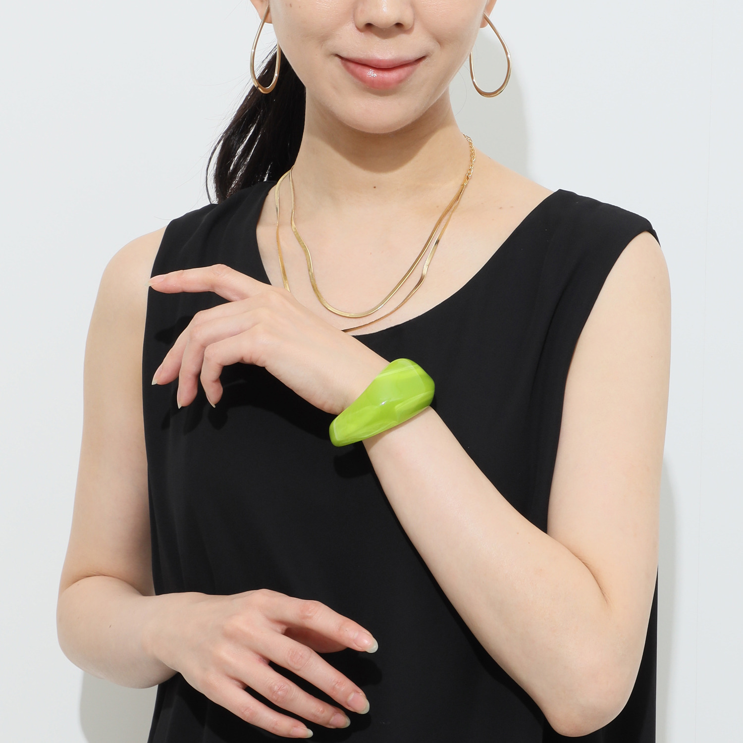ドンナルマ ぷっくりバングル ビタミンカラー マーブル調デザイン