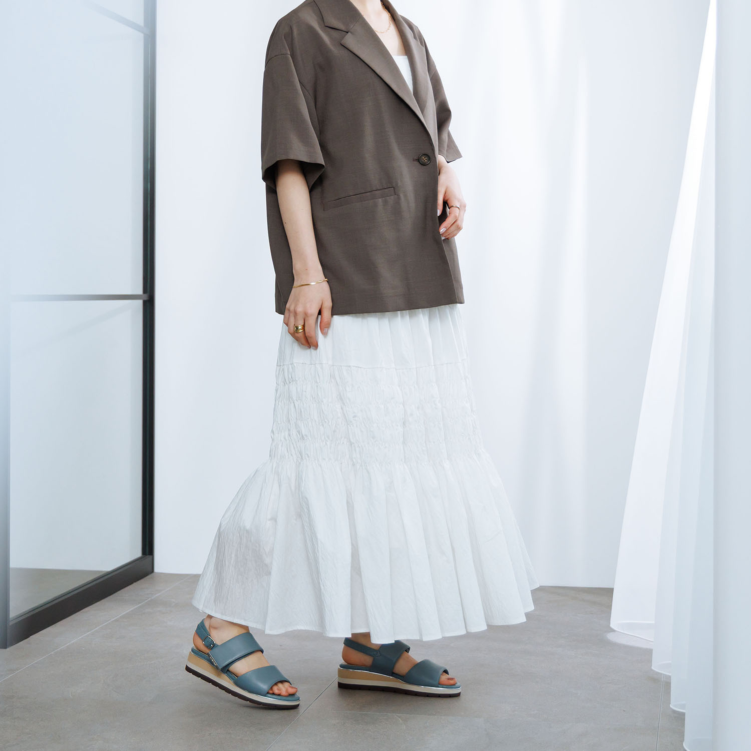 卑弥呼 ソフトシープレザー フレキシブルベルト パデットサンダル