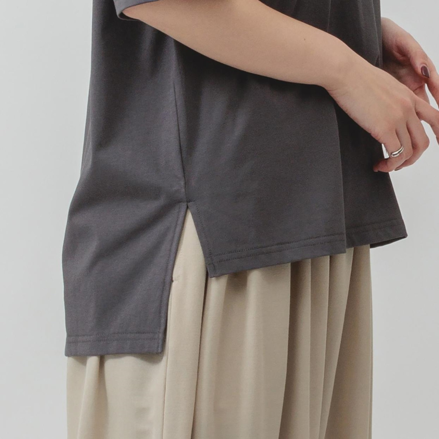 エムエムオー 接触冷感・抗菌防臭 クルーネック プリントＴシャツ