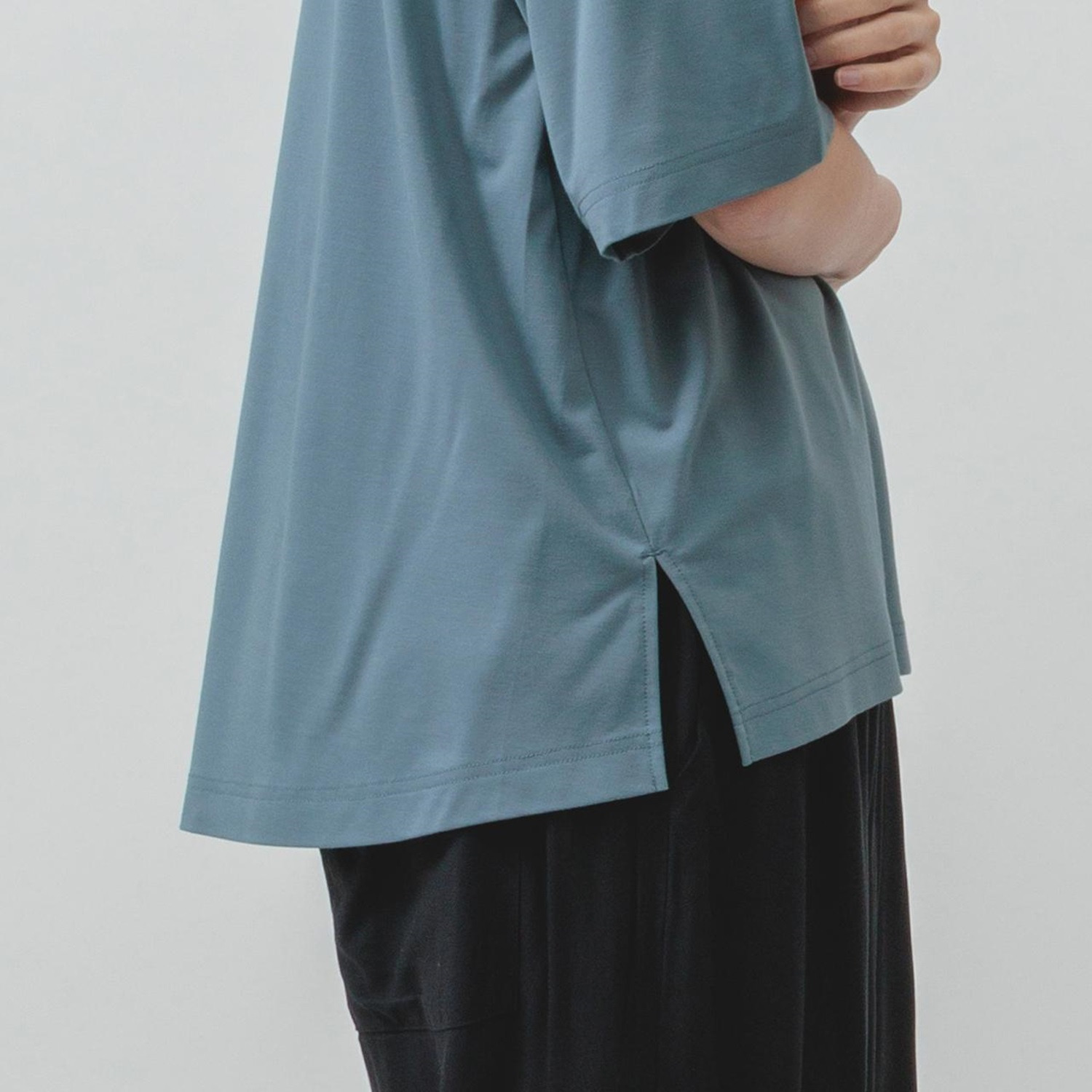 エムエムオー 接触冷感 スムースクルーネック プリント半袖Ｔシャツ