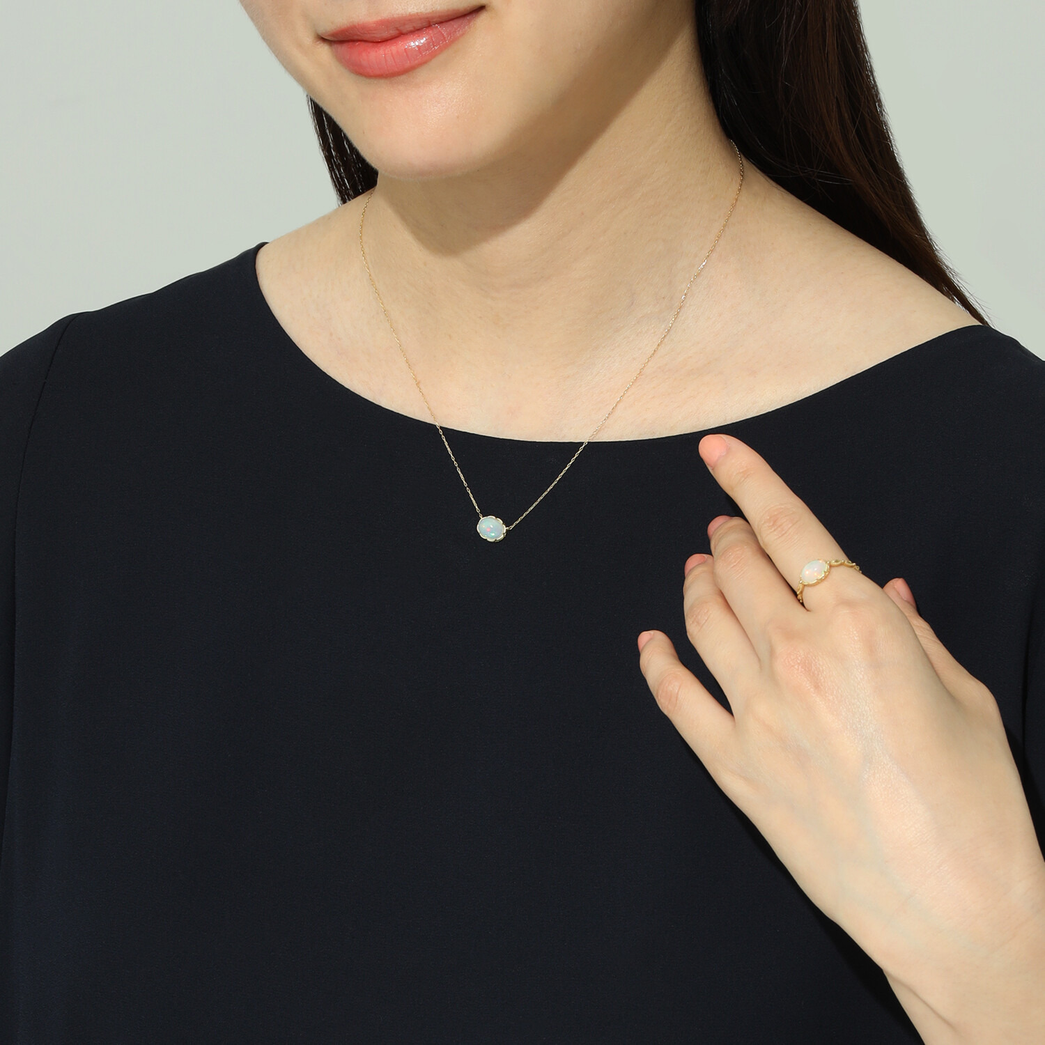 カレイドスコピオ 宝石界の万華鏡 １８Ｋ オパールネックレス