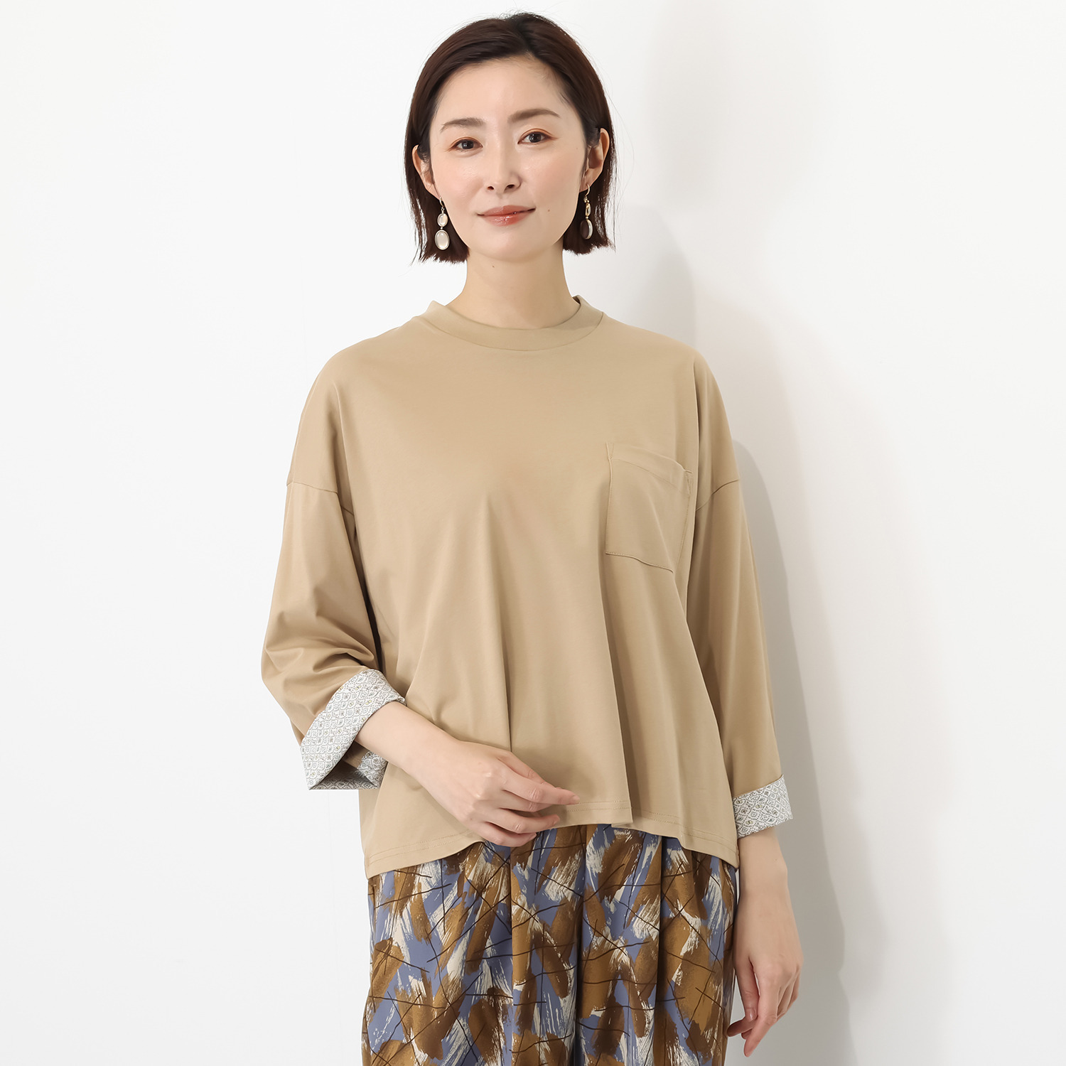 ソソット ソロナ（Ｒ）配合 コットン混 袖裏リバティプリント 八分袖Ｔシャツ
