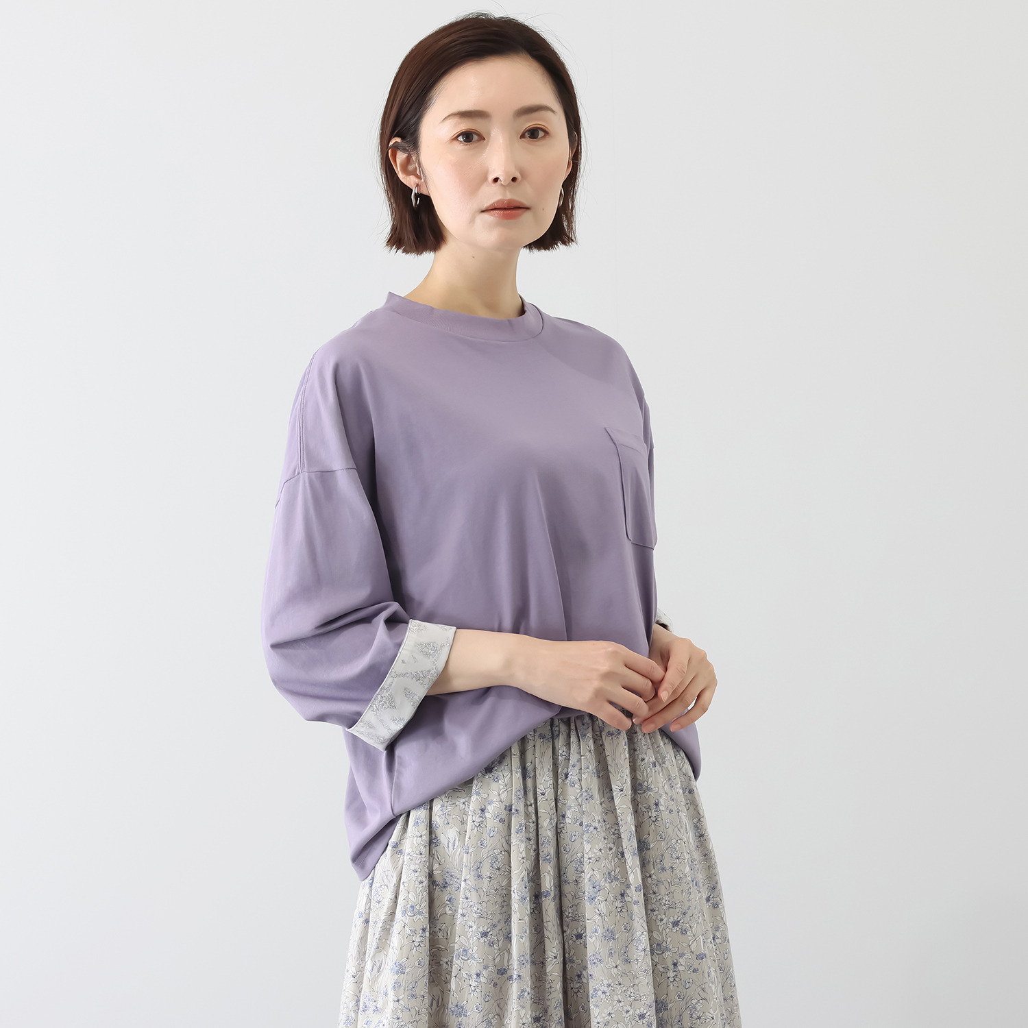 ソソット ソロナ（Ｒ）配合 コットン混 袖裏リバティプリント 八分袖Ｔシャツ