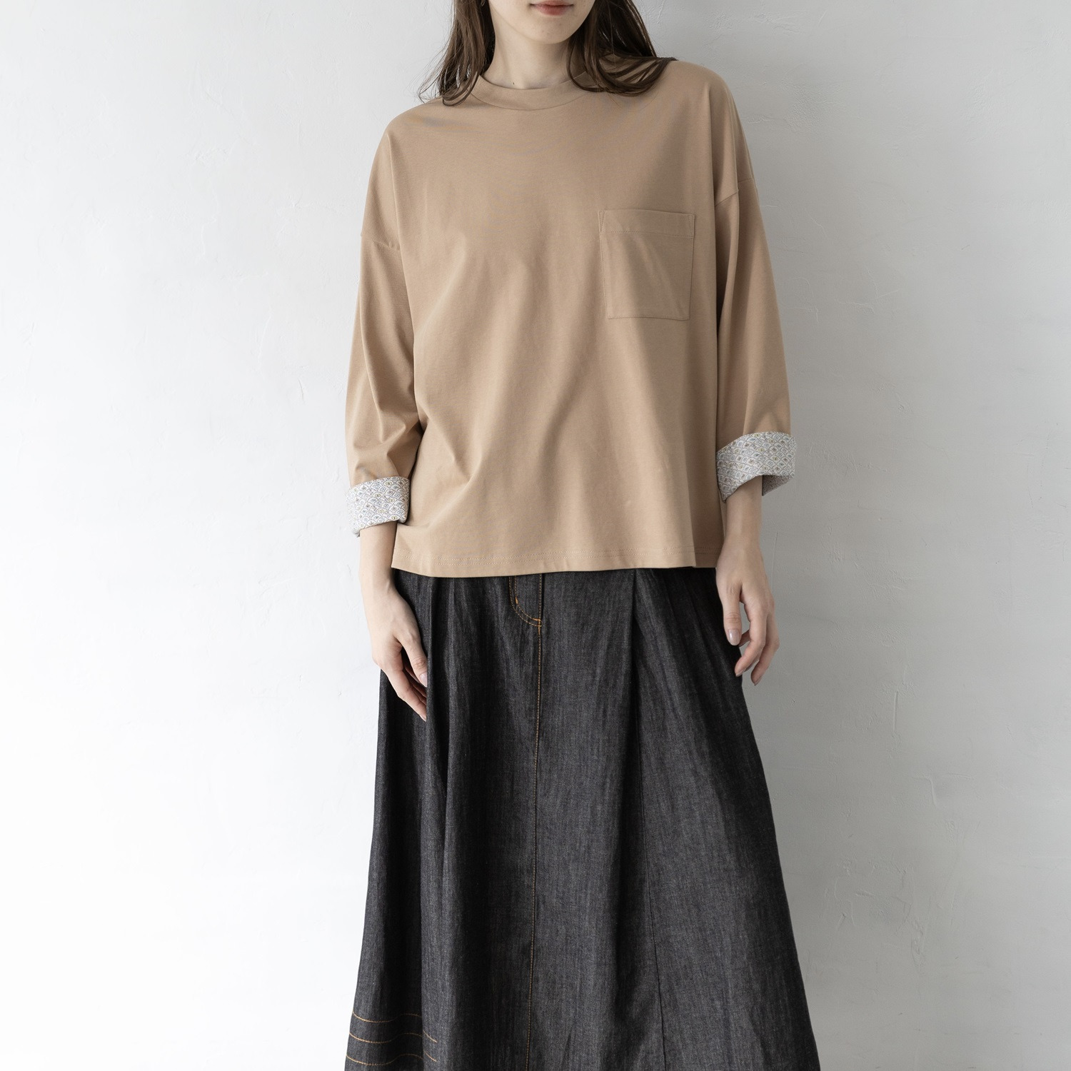 ソソット ソロナ（Ｒ）配合 コットン混 袖裏リバティプリント 八分袖Ｔシャツ