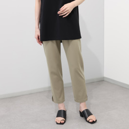 シーン ドライタッチ ワンタック 美脚シルエットパンツ