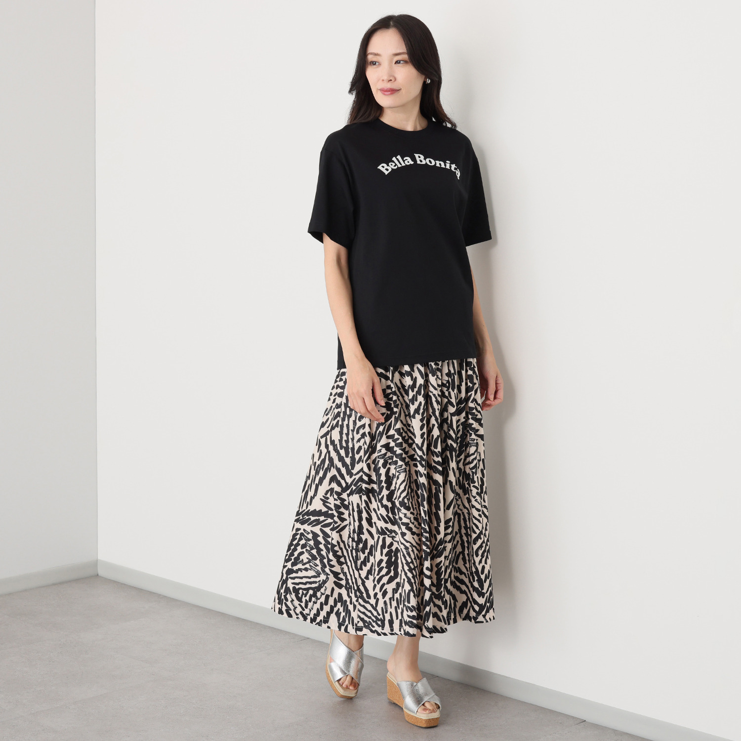ラソエヌサーティスリー ディグリーズ ロゴプリントＴシャツ