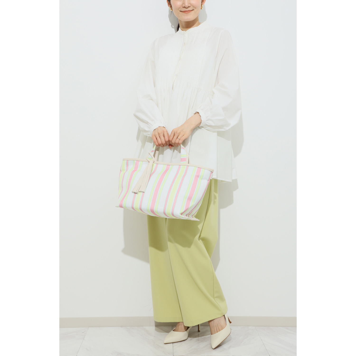ルートート タッセル付 ストライプトートバッグ