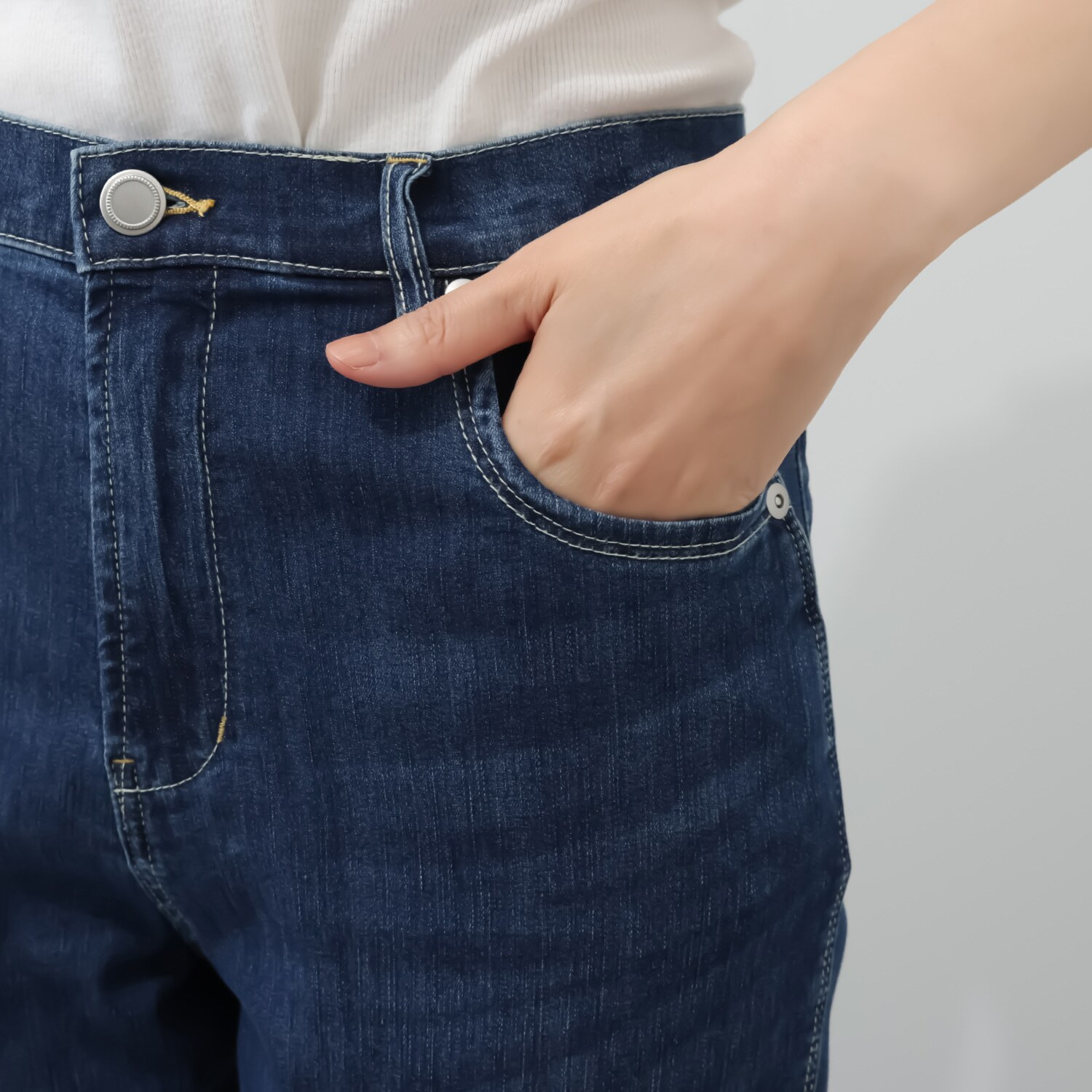 ビヨリー 軽やか・さらっと快適 涼やか木陰デニム アンクルテーパードパンツ