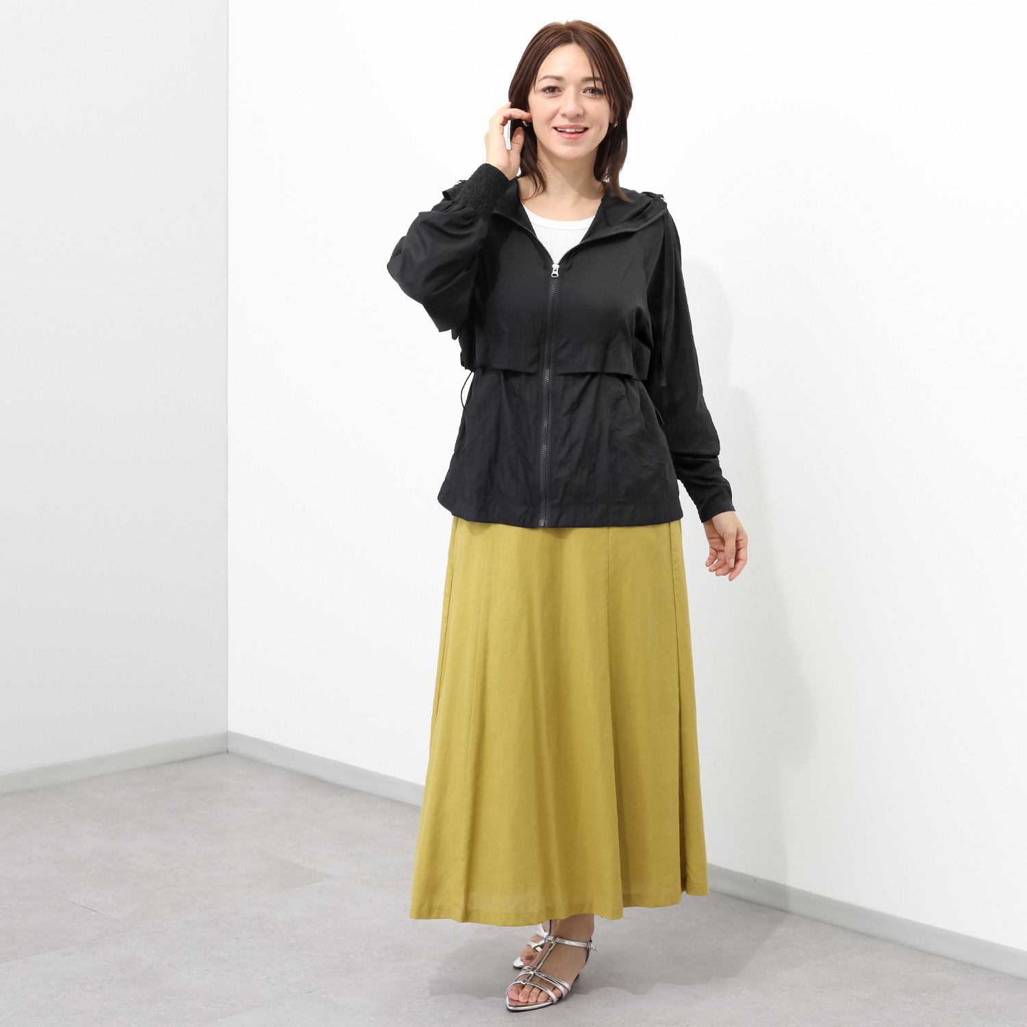 メイドバイスターズ 透けるのに しっかりＵＶカット！ 超軽量！風抜ける！ ふわふわ ポケッタブルパーカー