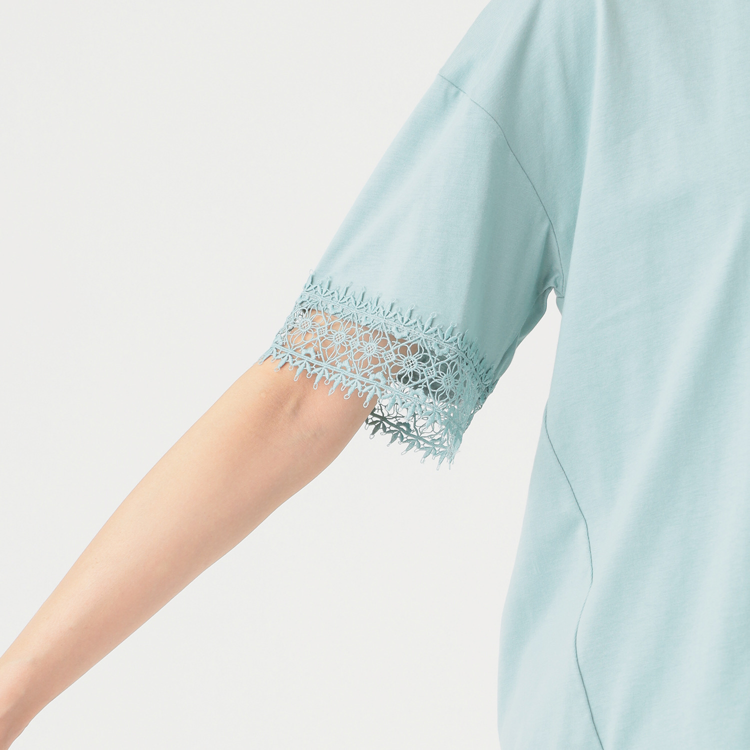 ダジュール 袖レースアクセント Ｔシャツ