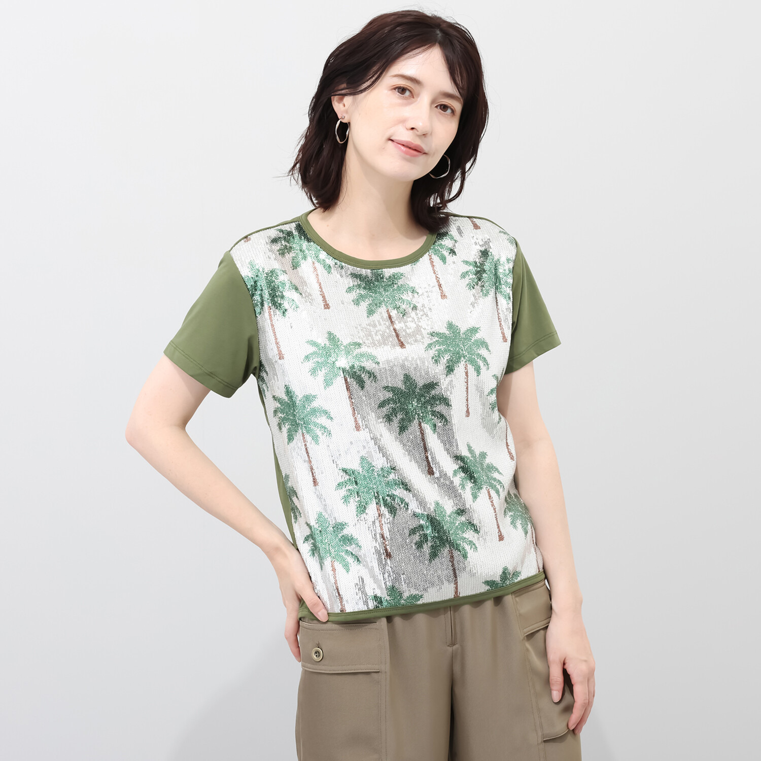 キョウコ　ヒガ 接触冷感 パームツリー柄 スパンコール刺しゅう Ｔシャツ