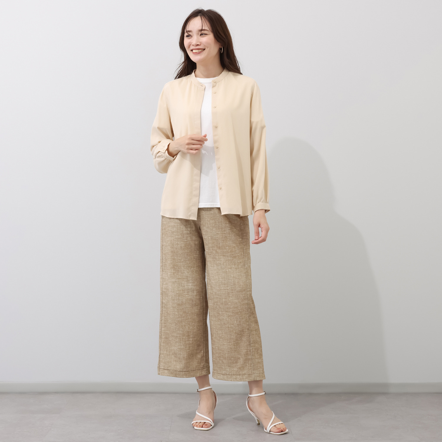 ラ・シュシュ メッシュ素材を使用した 麻調プリントの 美形ストレートパンツ