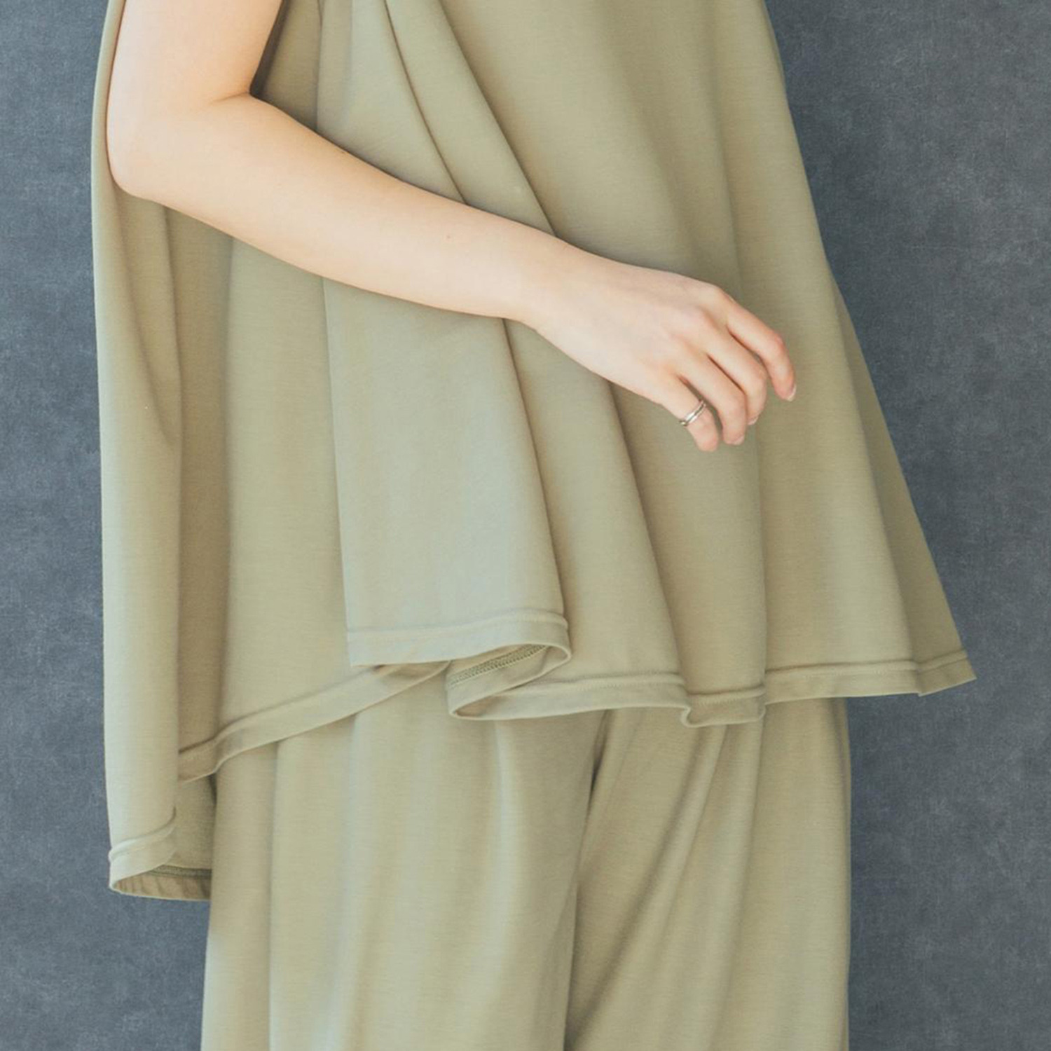 エムエムオー 接触冷感鹿の子 ショルダータック フレアートップス