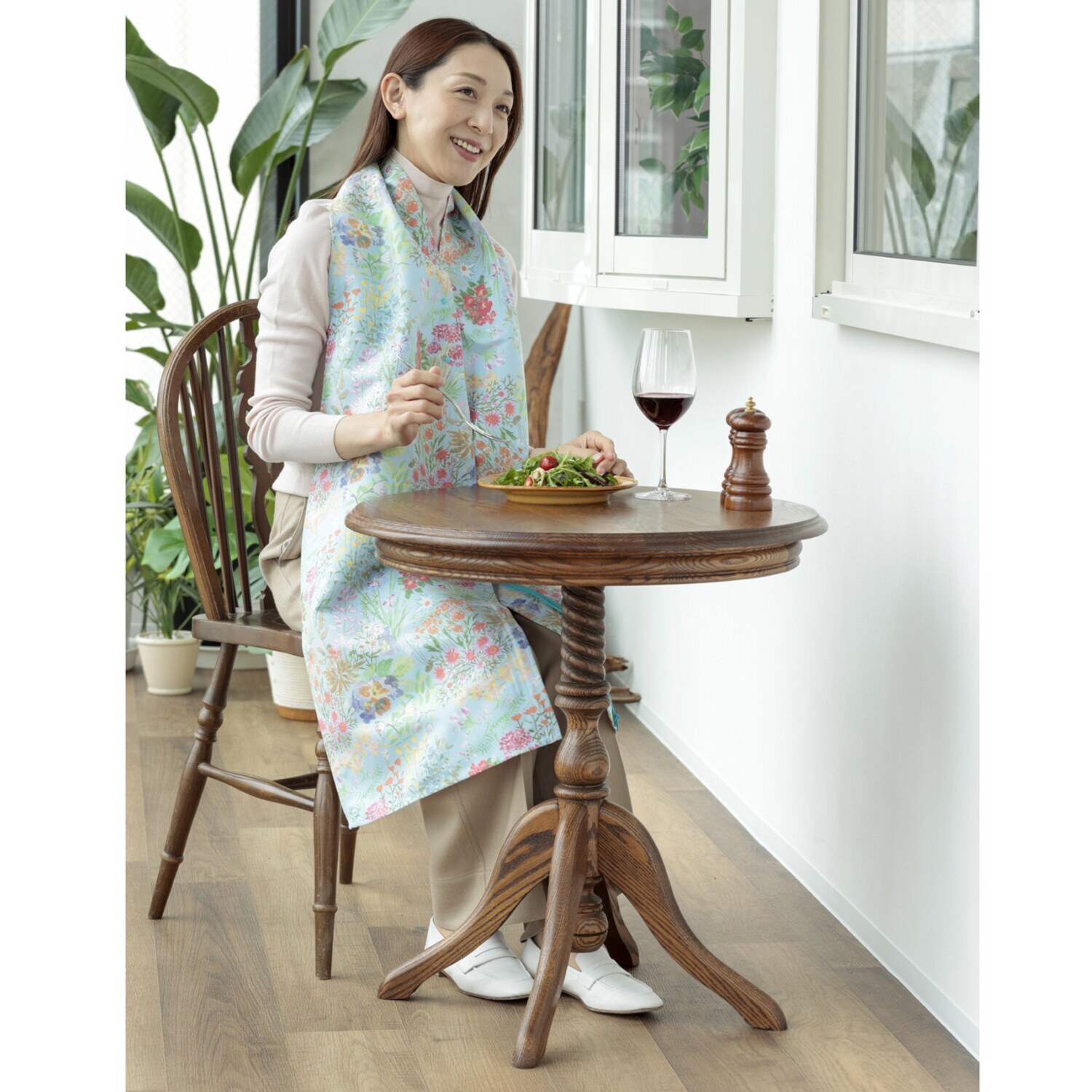 纏う。機能美。 ストールのようなエプロン “エプーフ” Ｄｅｓｉｇｎ　ｂｙ ＹＵＫＡ　ＦＡＢＲＩＣ