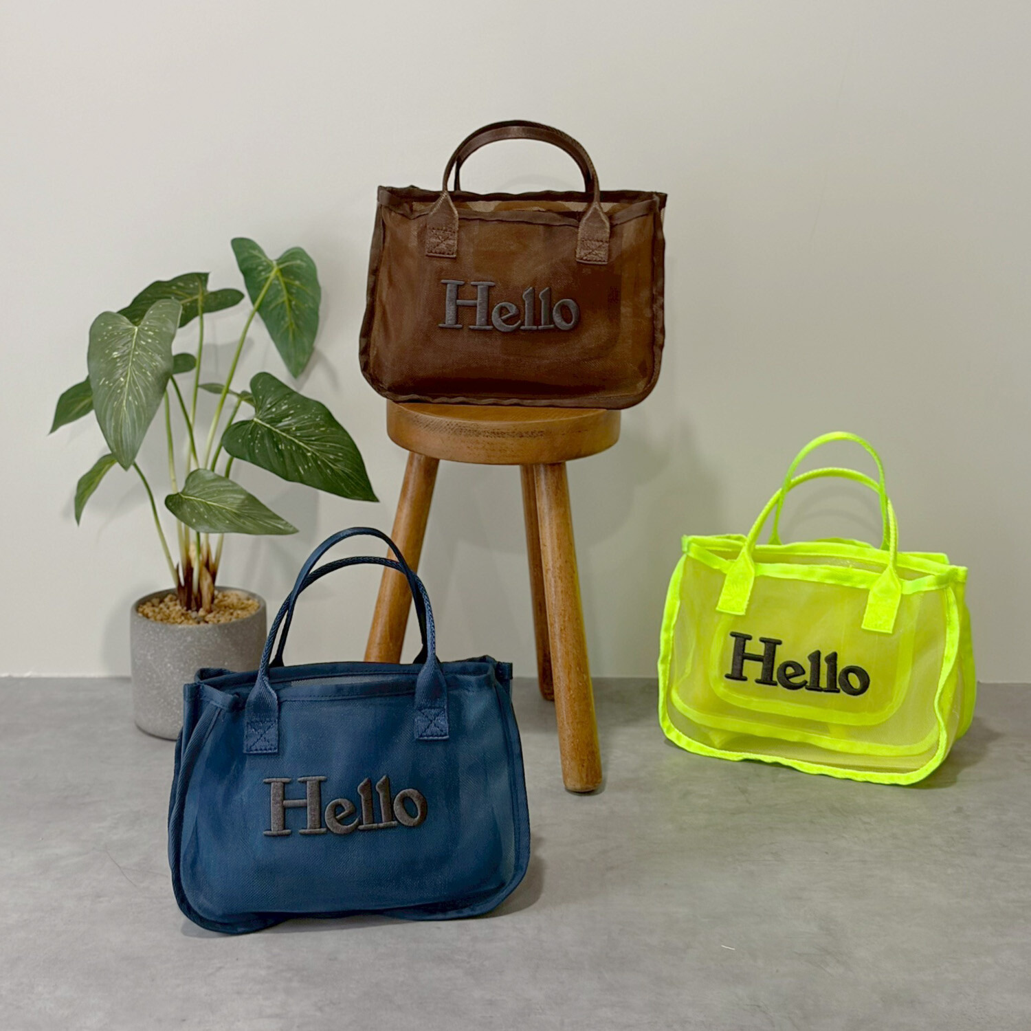 グッシオイタリー Ｈｅｌｌｏロゴ刺しゅう メッシュバッグインバッグ ＜マルシェバッグ付＞