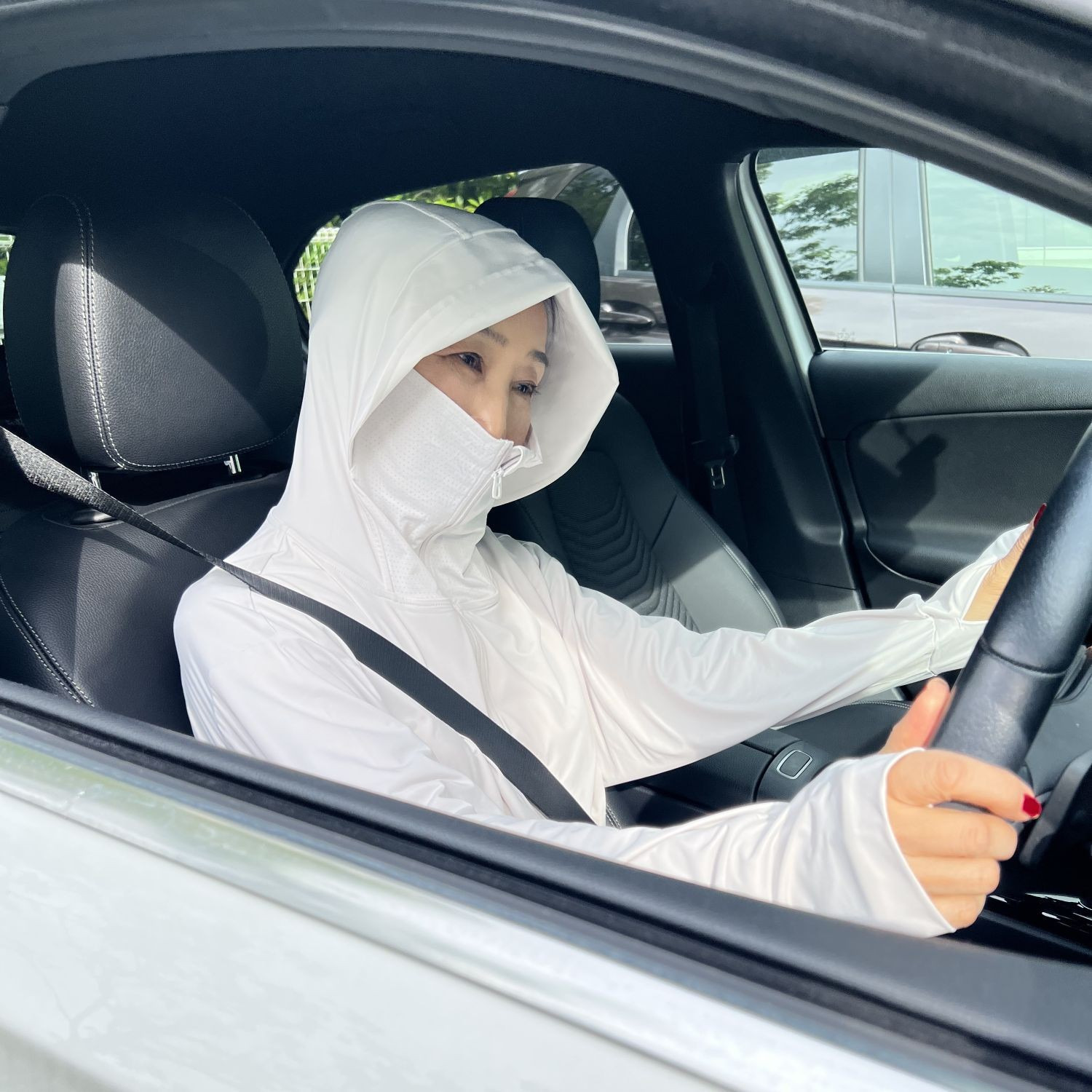 ヘ・エラ 接触冷感・抗菌防臭 大人の洗練 ＵＶケアパーカー