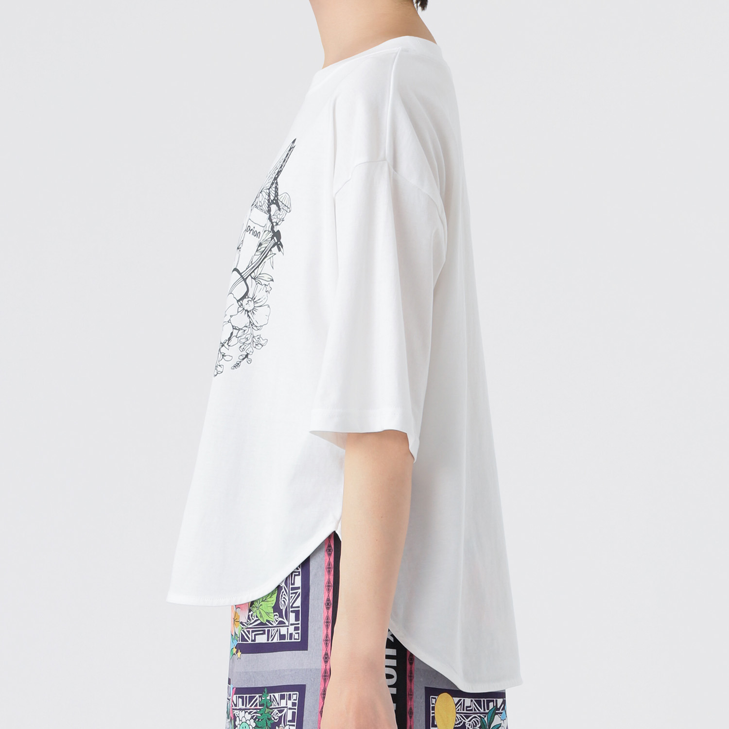 スカラー フラワーカーニバル柄 ＵＶプリント Ｔシャツ