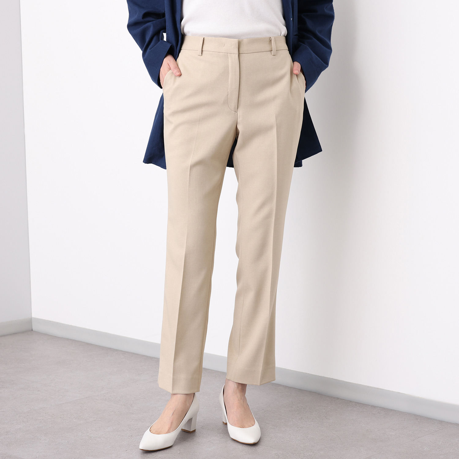 メリオン きれいな綾目の ストレッチツイル 自然にスタイルアップ 細身テーパードパンツ