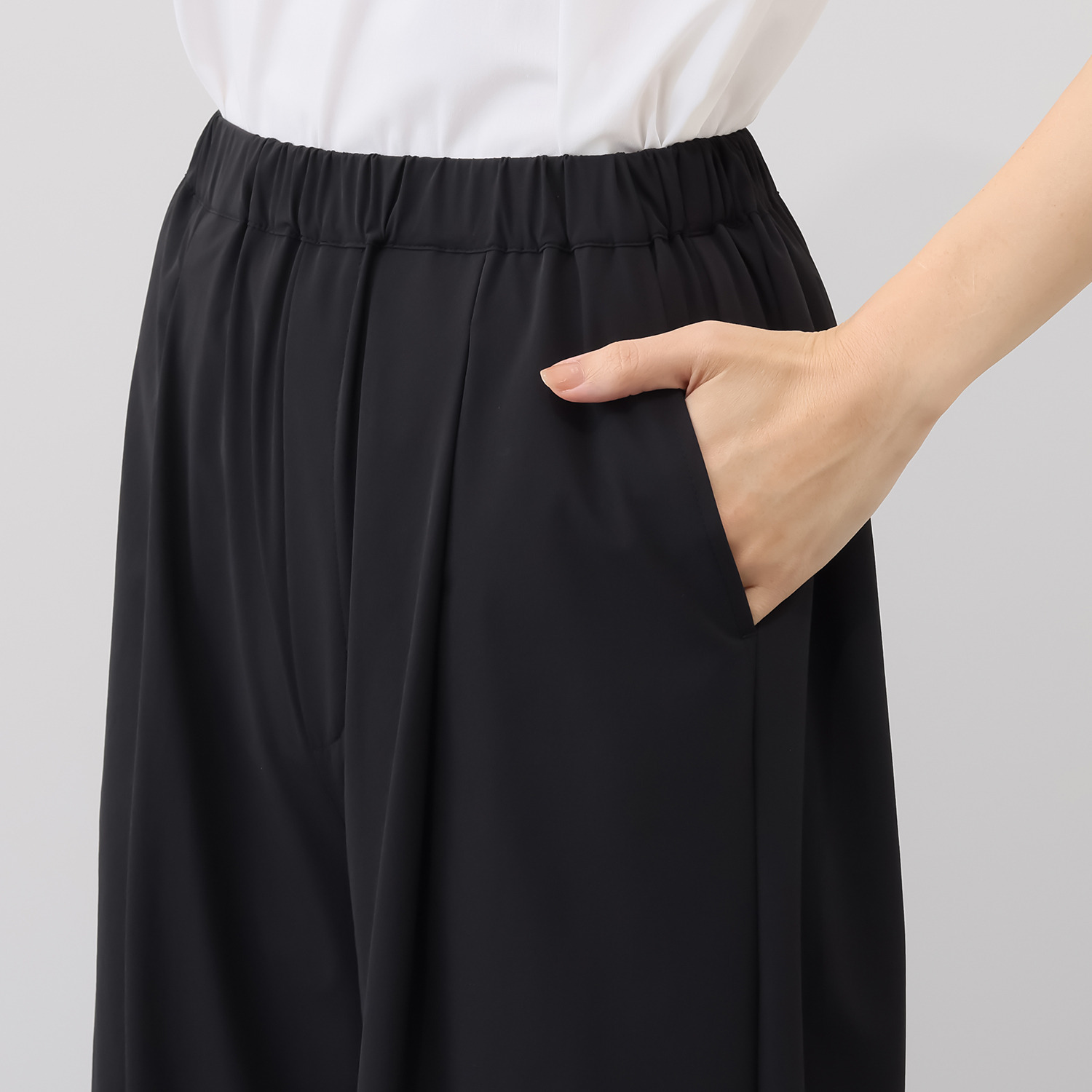 亀恭子セレクト！ アクータ はっ水・ＵＶカット 裾アレンジが楽しめる ストレッチパンツ