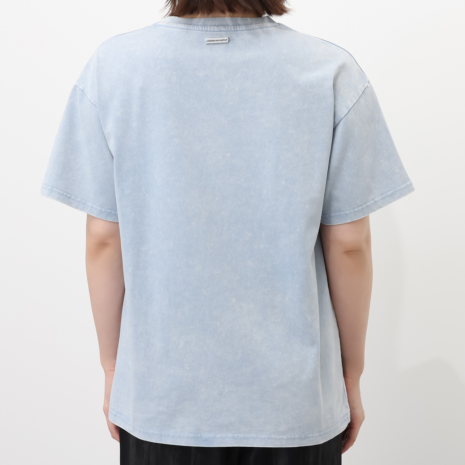 ヘブンアンドアース 接触冷感・ＵＶカット グリッターロゴ Ｔシャツ