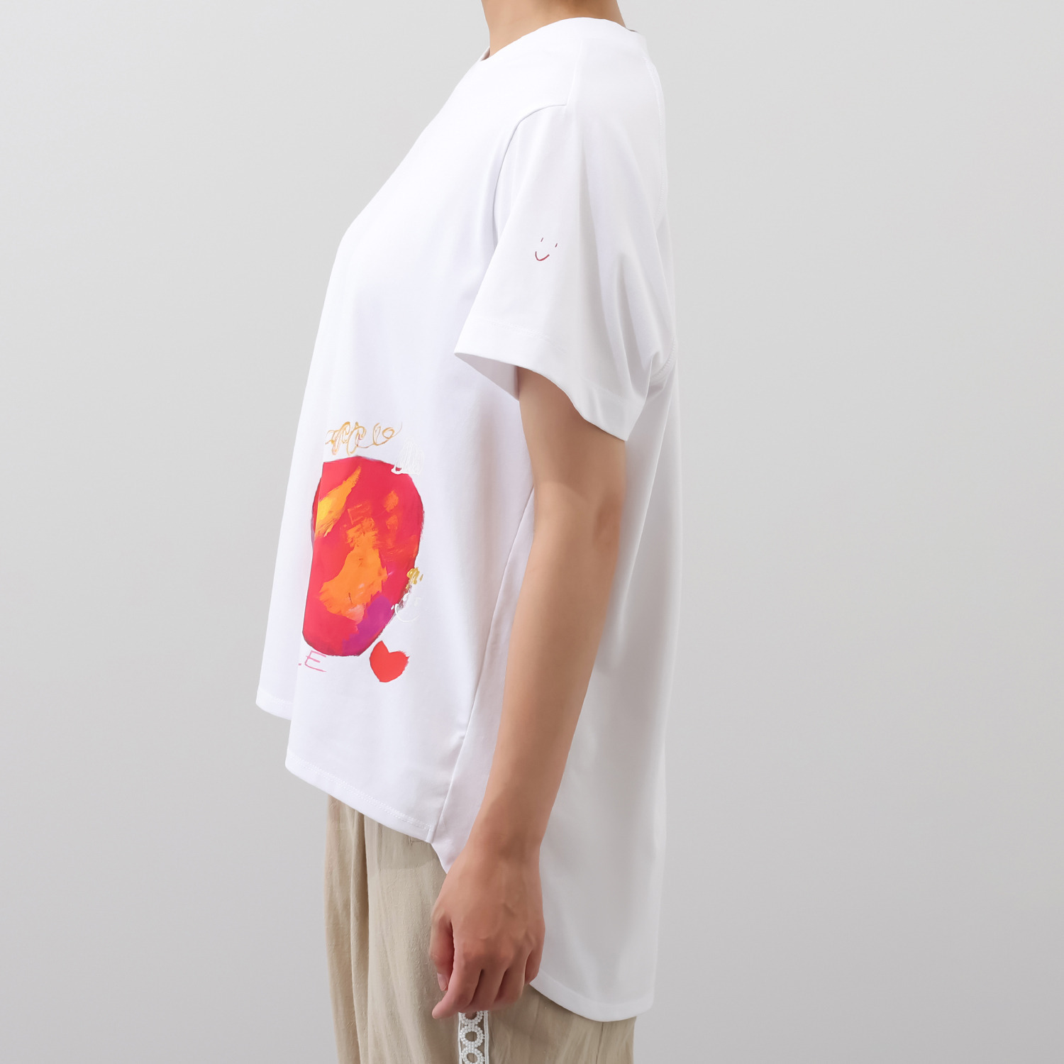 アットランティーヴァ アリア アップルモティーフ Ｔシャツ
