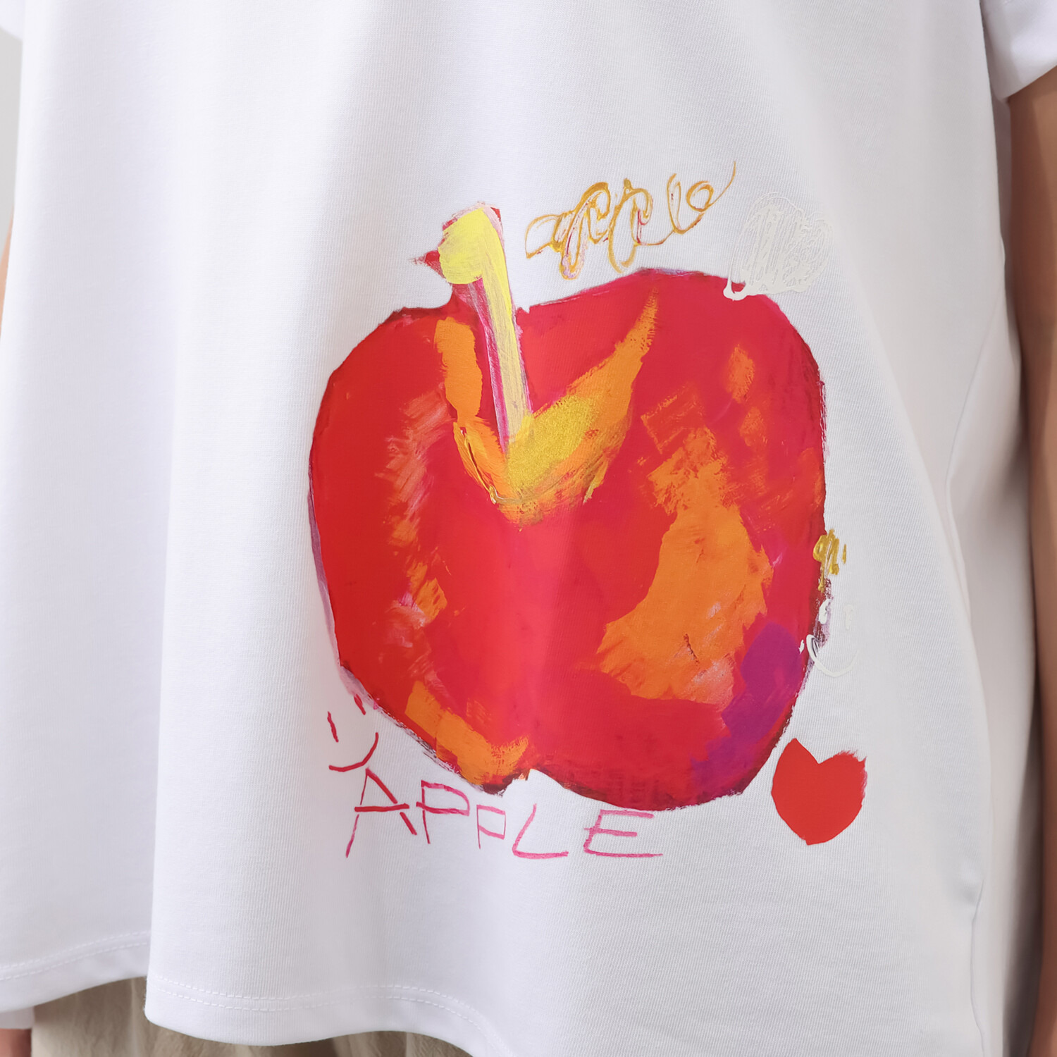 アットランティーヴァ アリア アップルモティーフ Ｔシャツ