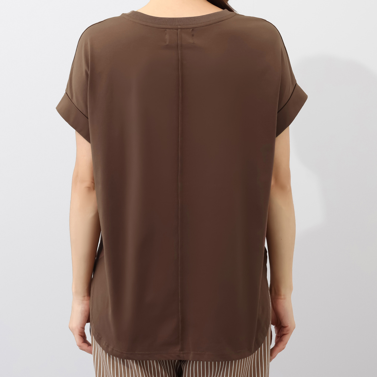 シーン さらりとした肌当たりの 半袖ロゴＴシャツ