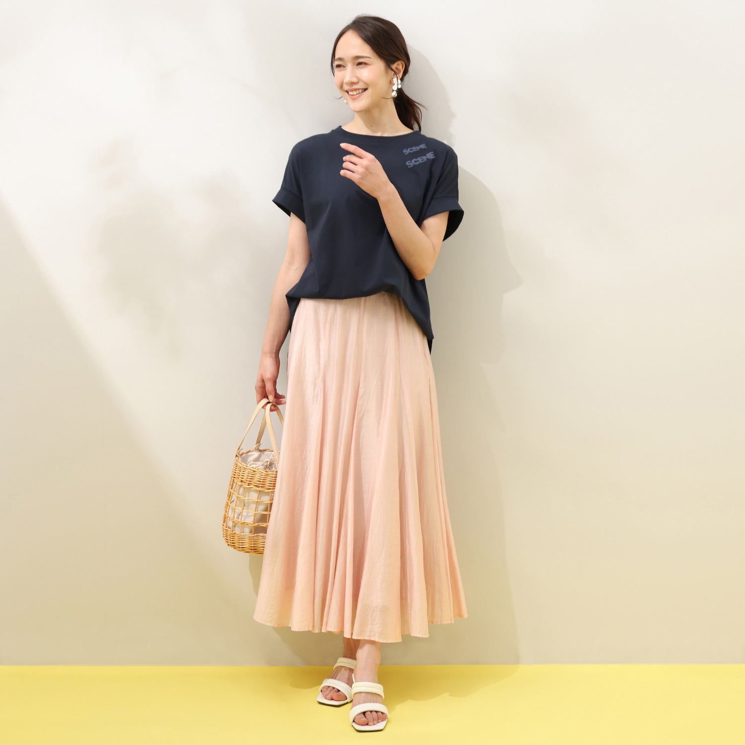 シーン さらりとした肌当たりの 半袖ロゴＴシャツ