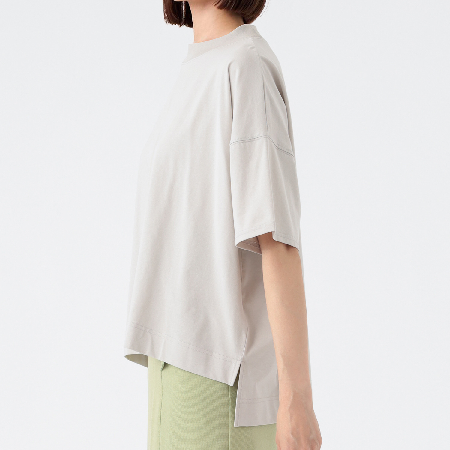 エムエムオー 接触冷感　綿混ベア天竺 ハイネック ドロップショルダー Ｔシャツ