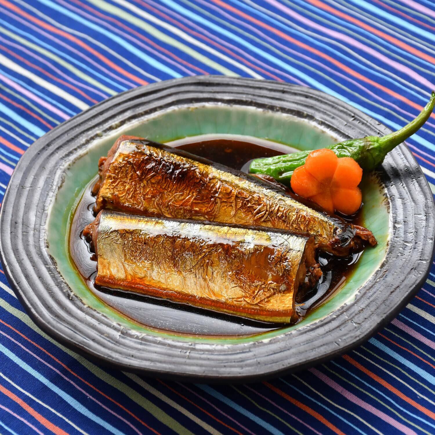 骨までやわらか 「さんま」と「いわし」の ふっくら旨煮