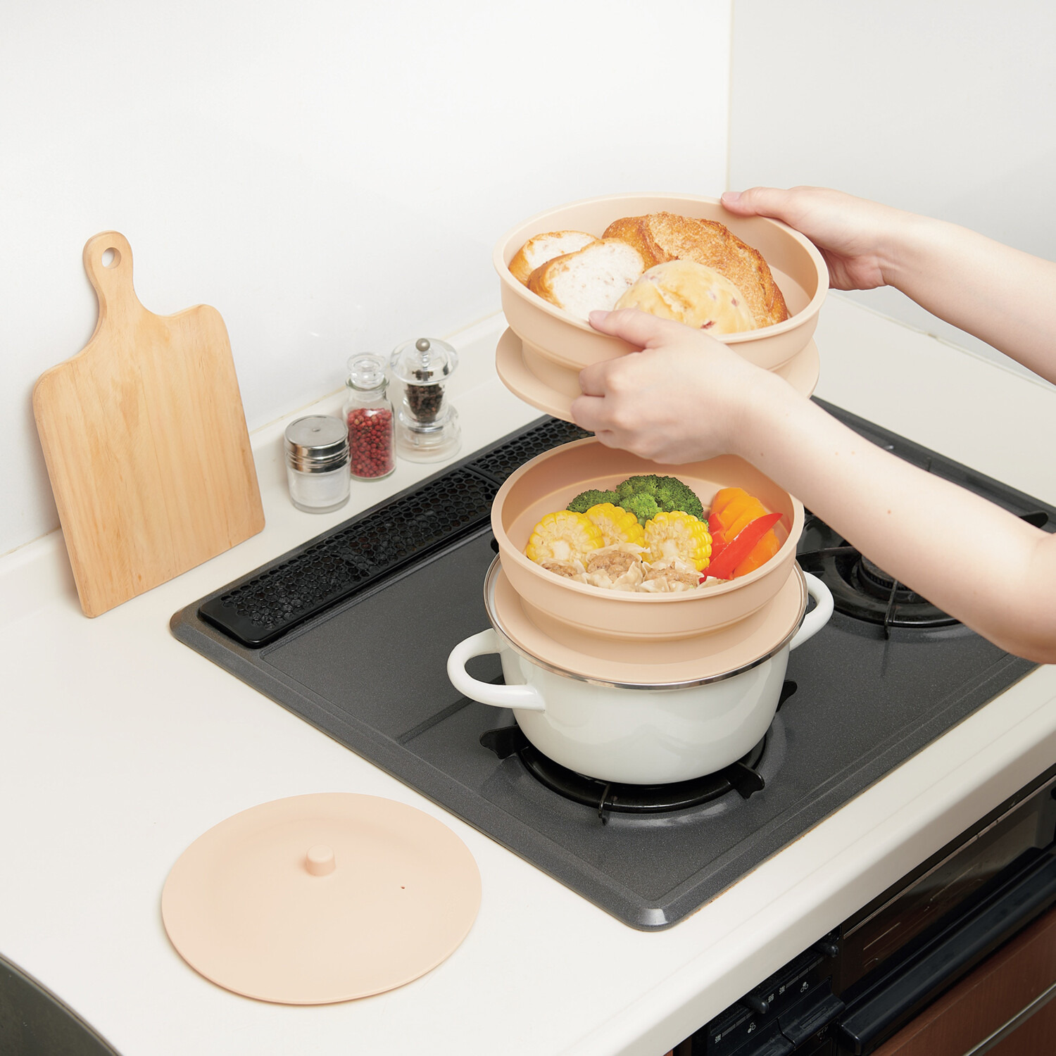 デリスタ 少ない手間で本格蒸し料理 薄くたためて省スペース！ 折りたたみ シリコンスチーマー ２個セット
