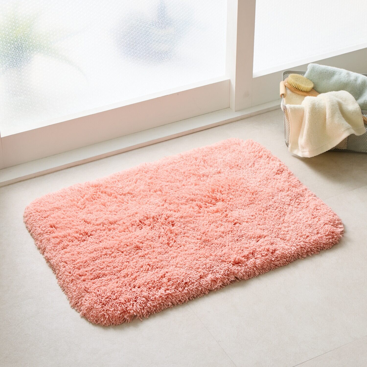 乾度良好 水分をすぐ吸ってサラサラ 吸水力に優れた バスマット ＜５０×７０ｃｍ＞