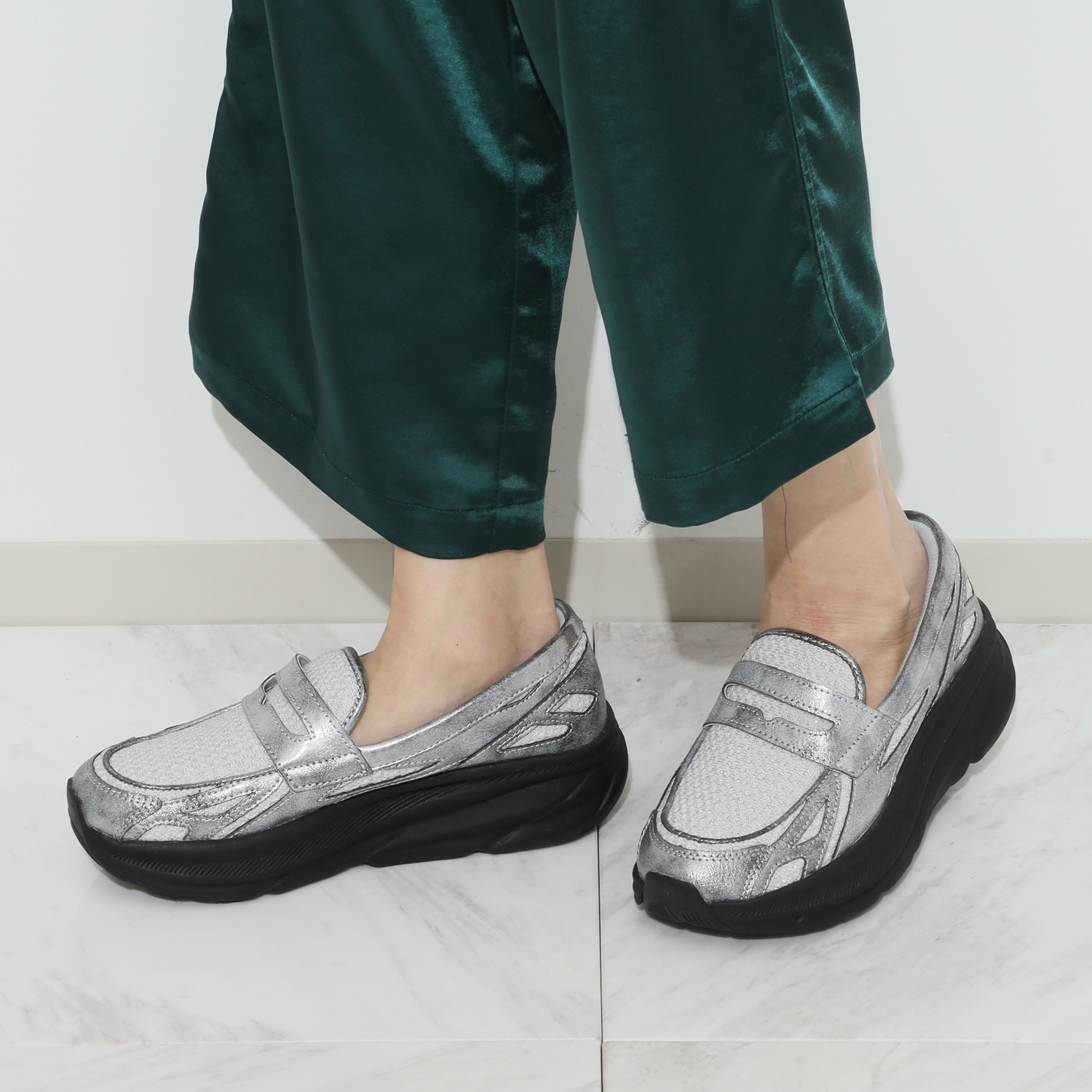 ゴムゴム はっ水 軽量厚底 スニーカーローファー