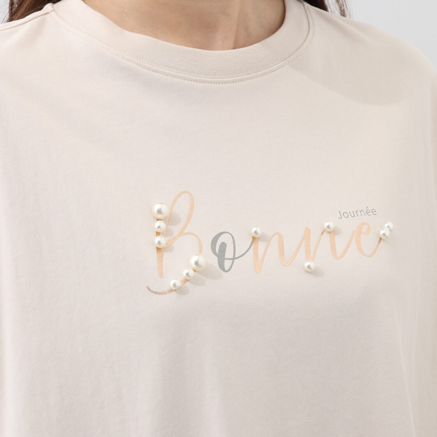 モン　エラン 品よく映えて パッと華やぐ！ デザインＴシャツ