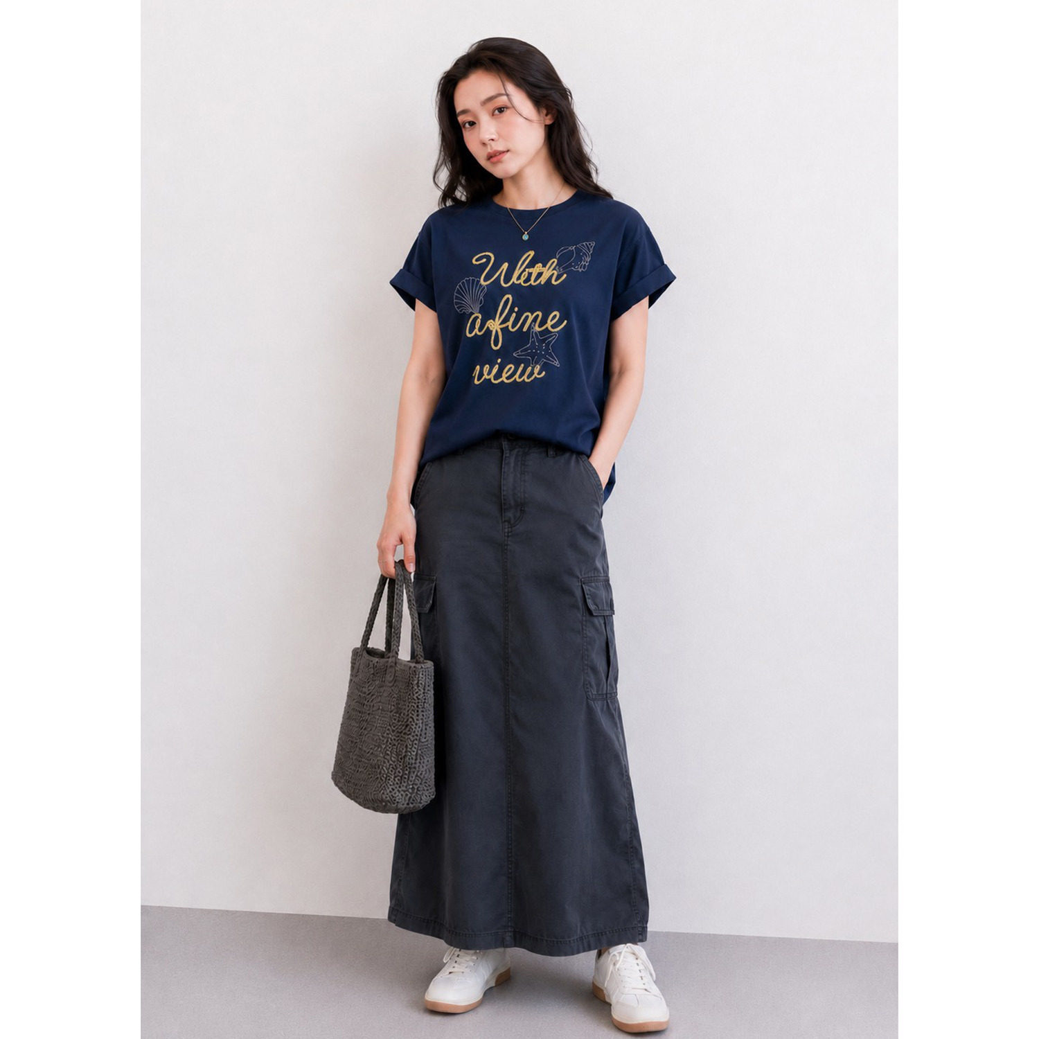 モン　エラン 品よく映えて パッと華やぐ！ デザインＴシャツ