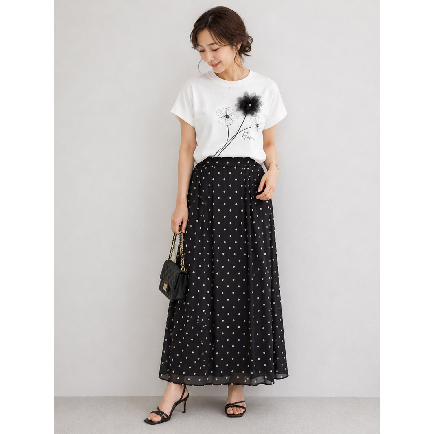 モン　エラン 品よく映えて パッと華やぐ！ デザインＴシャツ