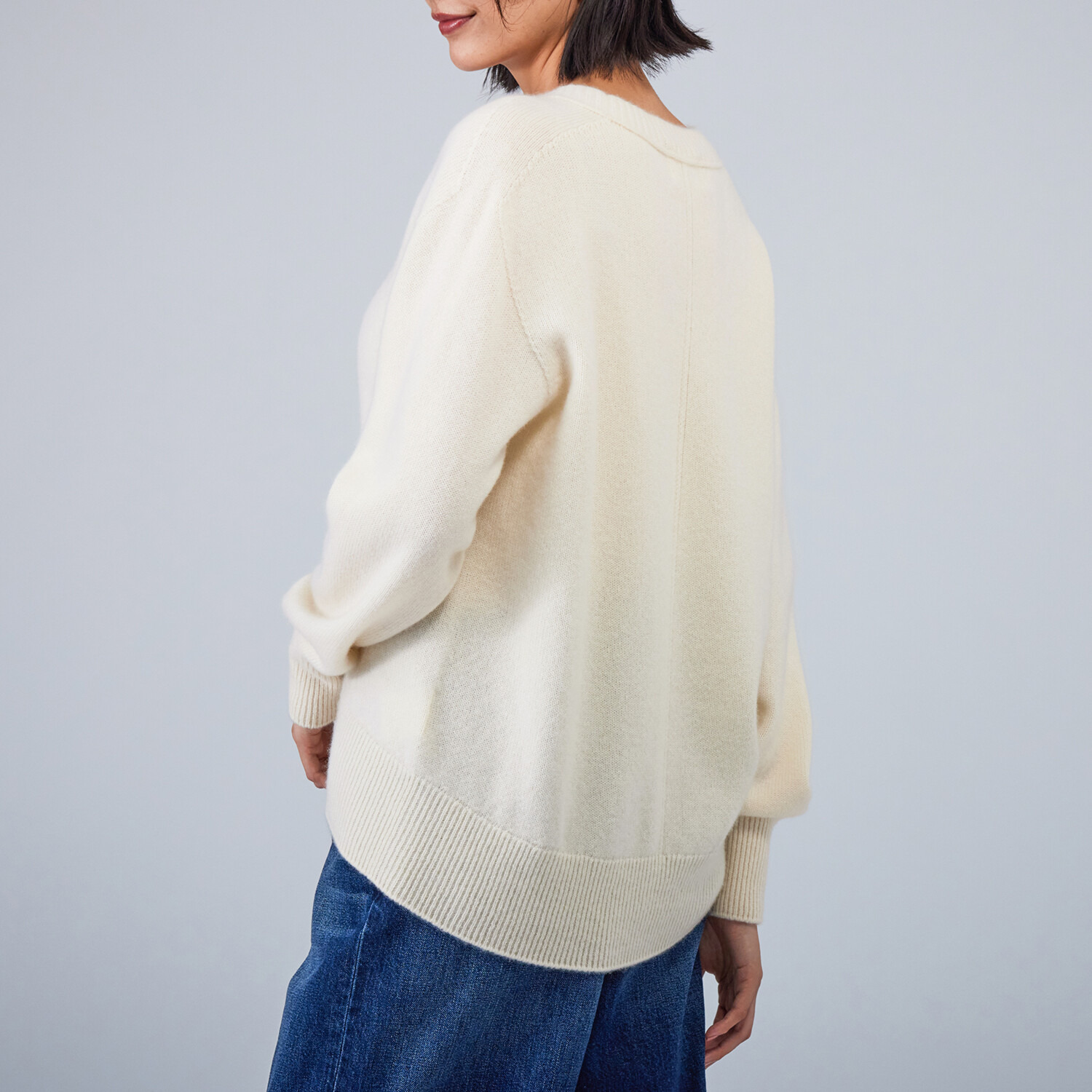 ｅｃｌａｔ コラボレーション ルーエン　ローズ 日本製 無染色カシミヤ Ｖネックプルオーバー
