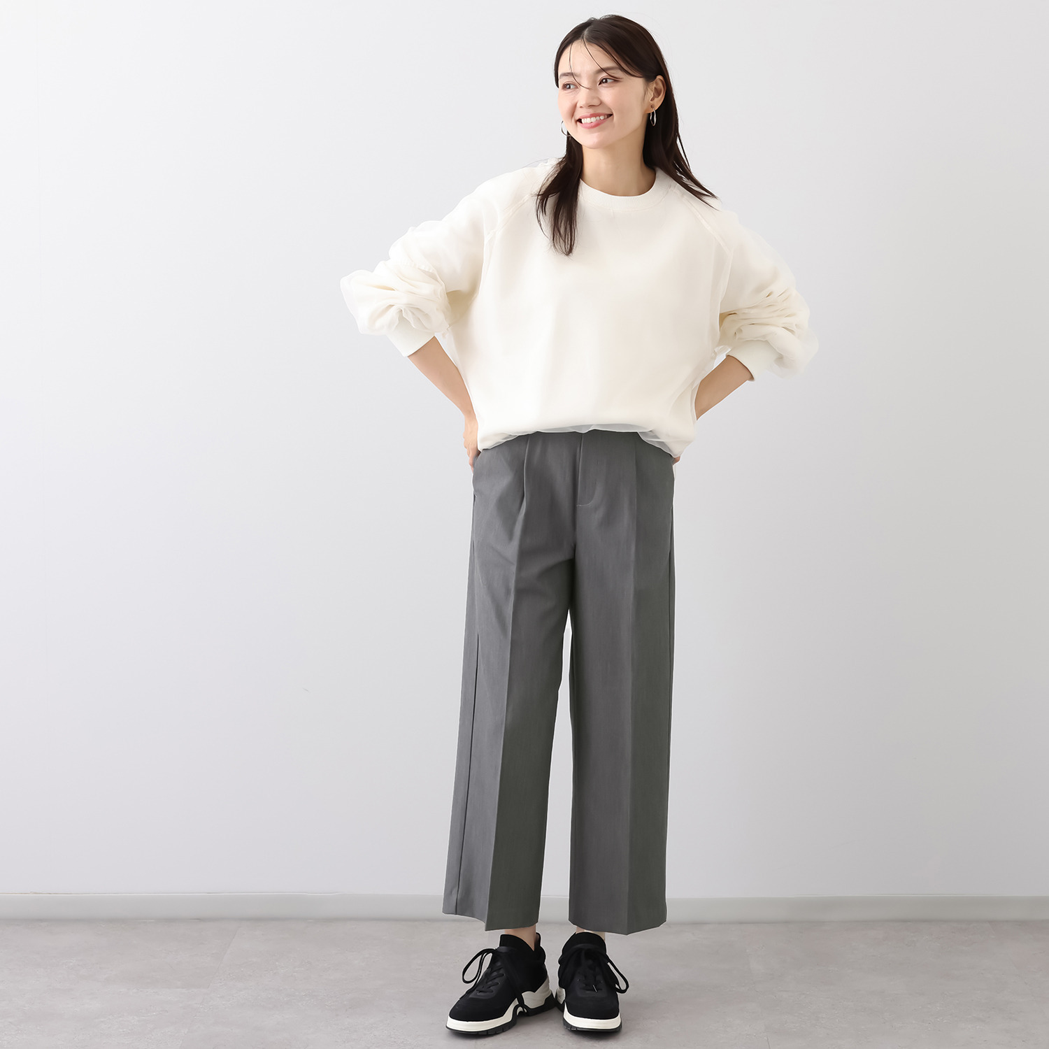 メイクビー 女性目線で作った 楽できれい 美脚セミワイドパンツ