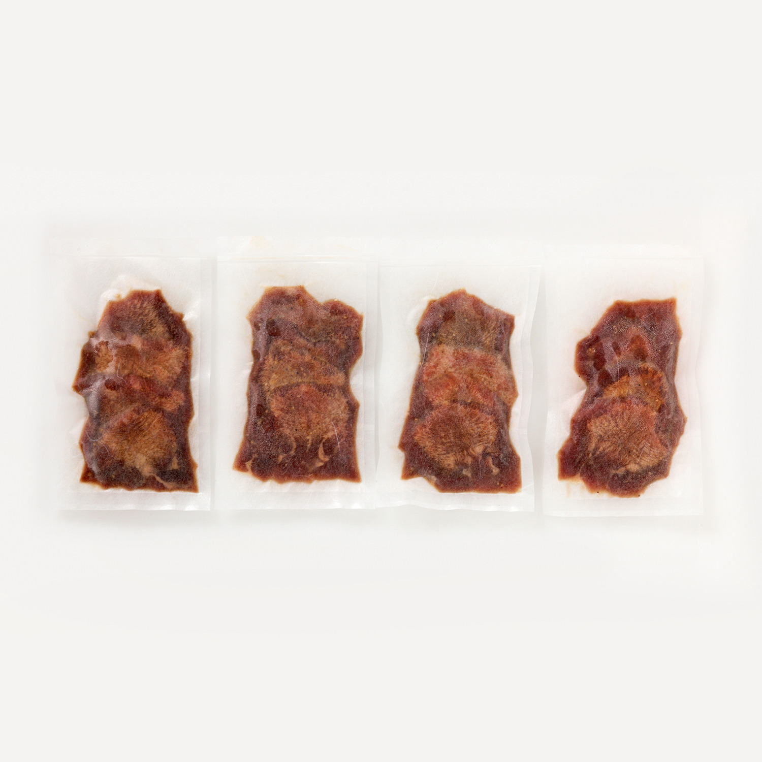 吉田精肉店 手切り仕上げ！ やわらか熟成厚切り牛タン