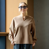 エアリーフェアリー 二重織ストレッチ キーネックプルオーバー