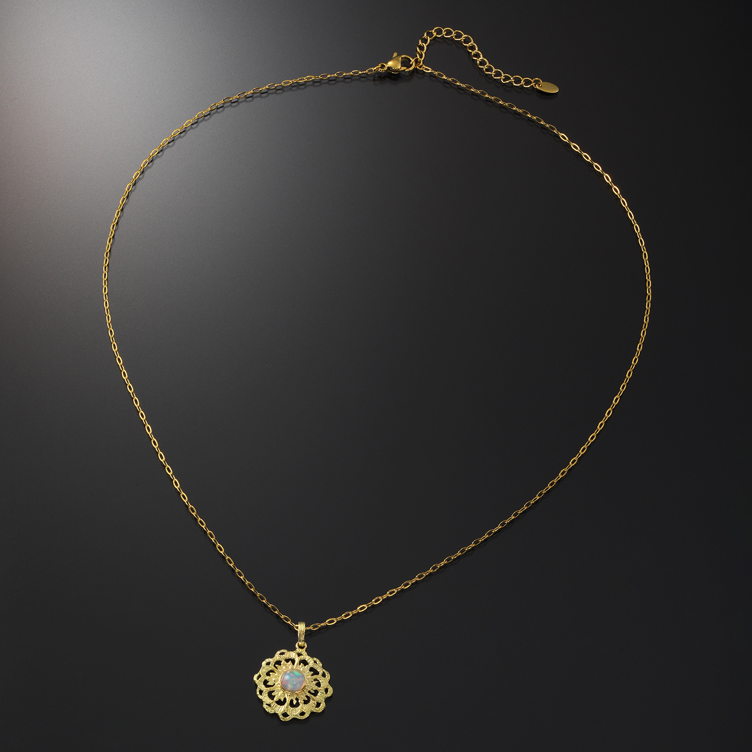 マシュリク １８Ｋ＆ステンレス オパール ロゼッタ文様 ペンダント