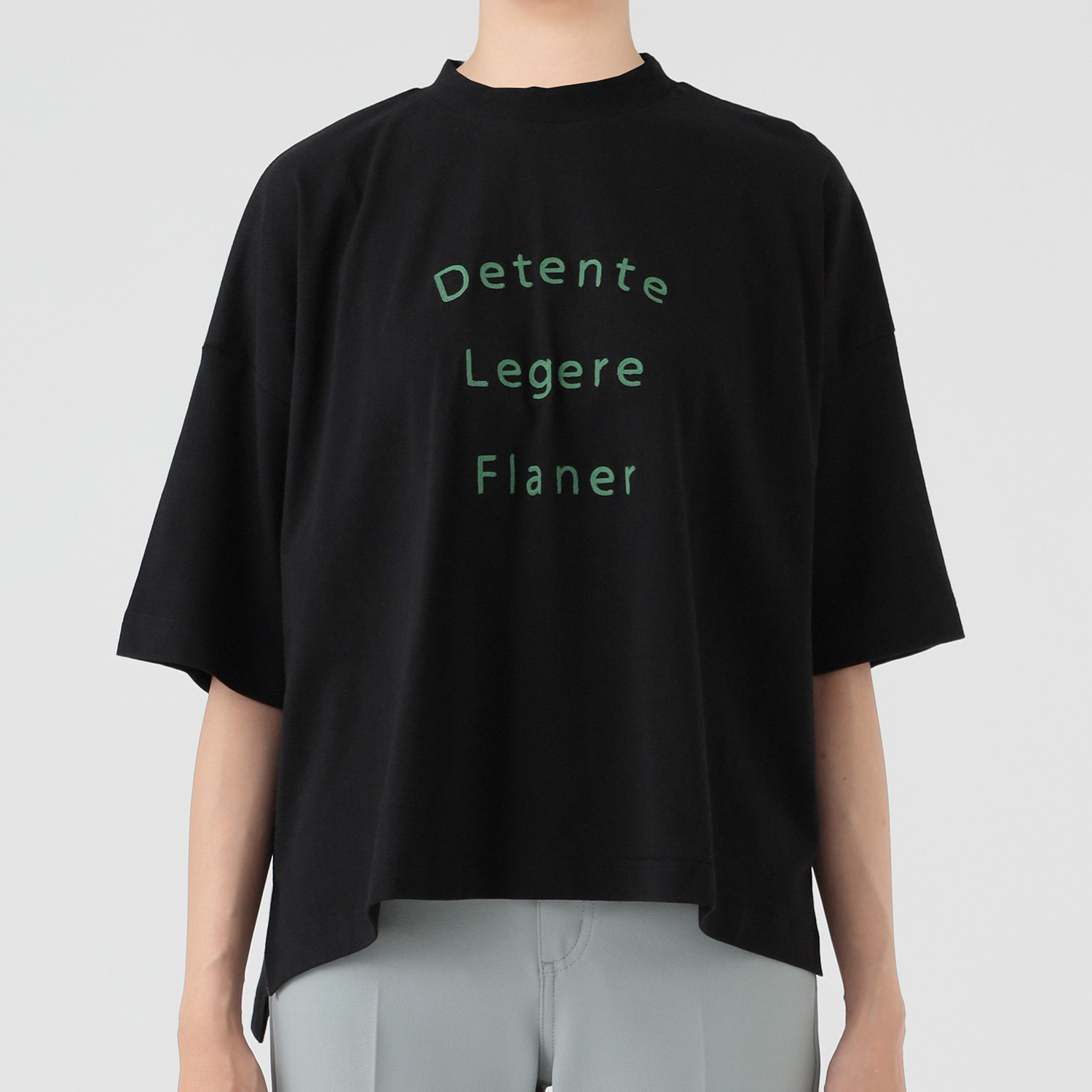 エムエムオー クルーネック ワイドシルエット ロゴ五分袖Ｔシャツ