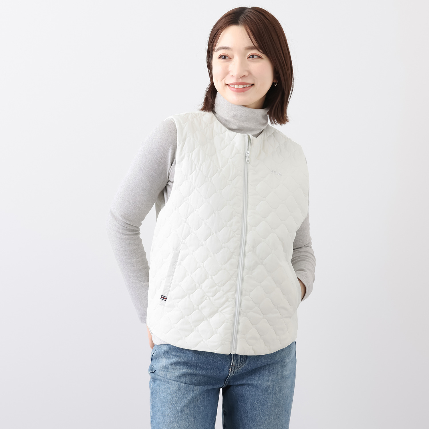 フィラ 軽くて暖かい！ Ｙウォーム 中綿ベスト