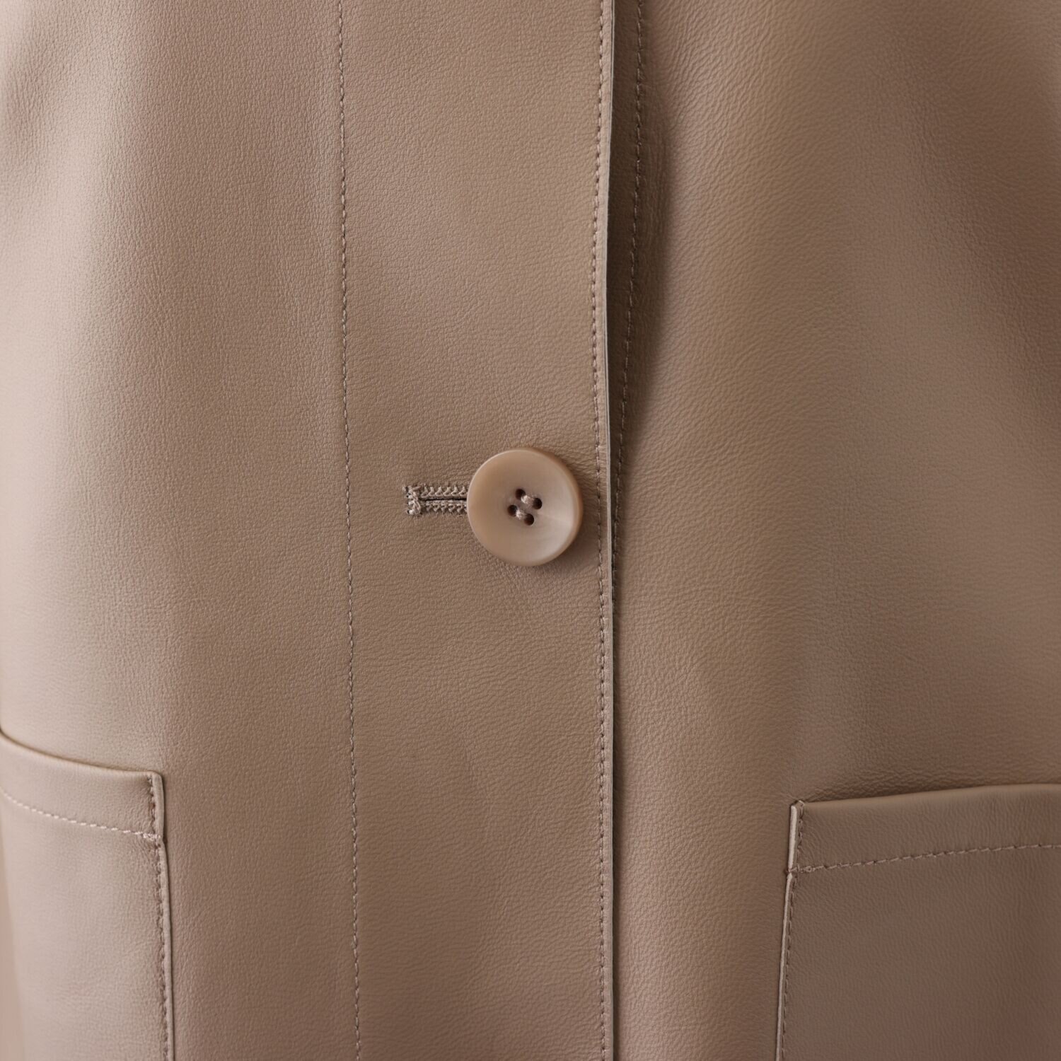 元町ゼラール 抜群の柔らかさと軽さ！ トルコ産ラムレザー リバーシブル ラウンドネックジャケット