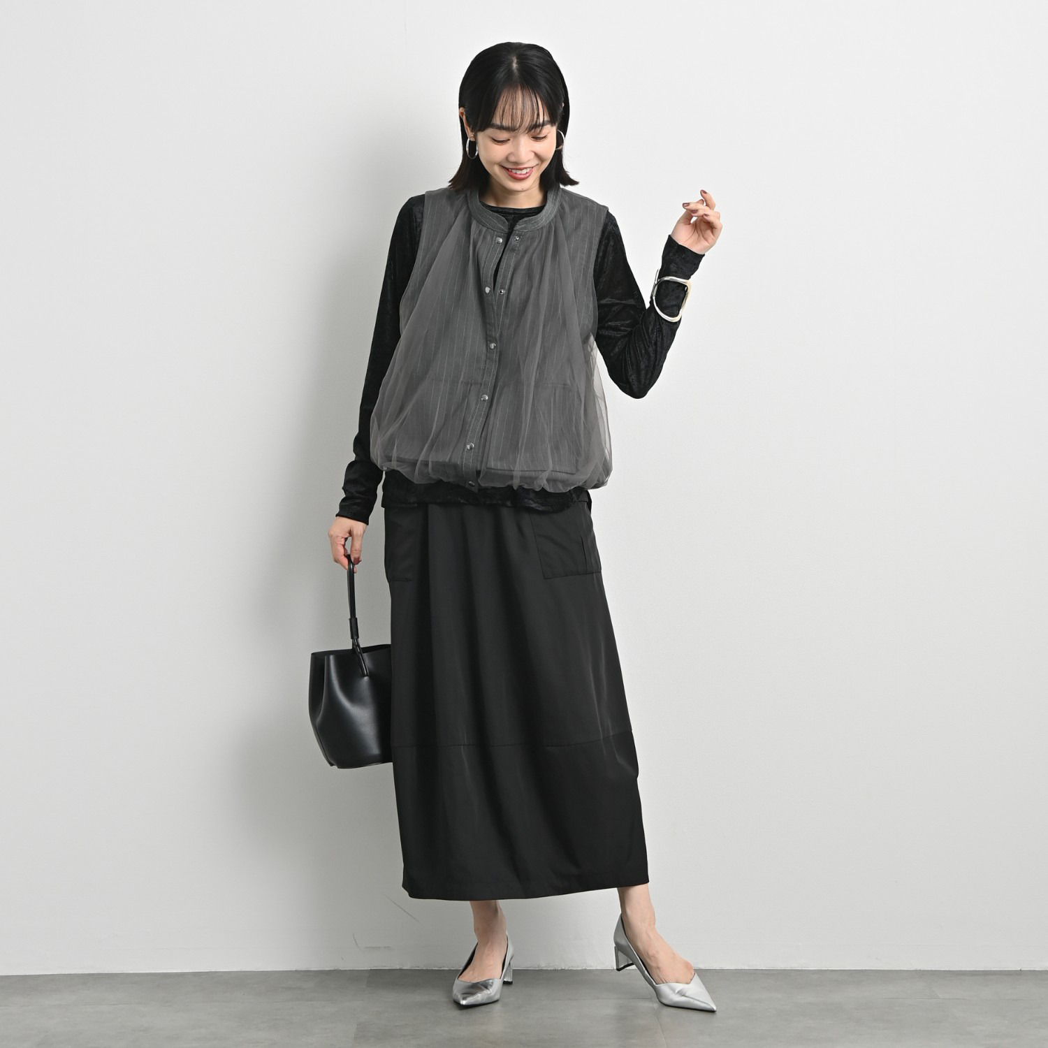 オン　ザ　エッジ リバーシブルタイプ すっきり着やせも叶う ユースフルベスト