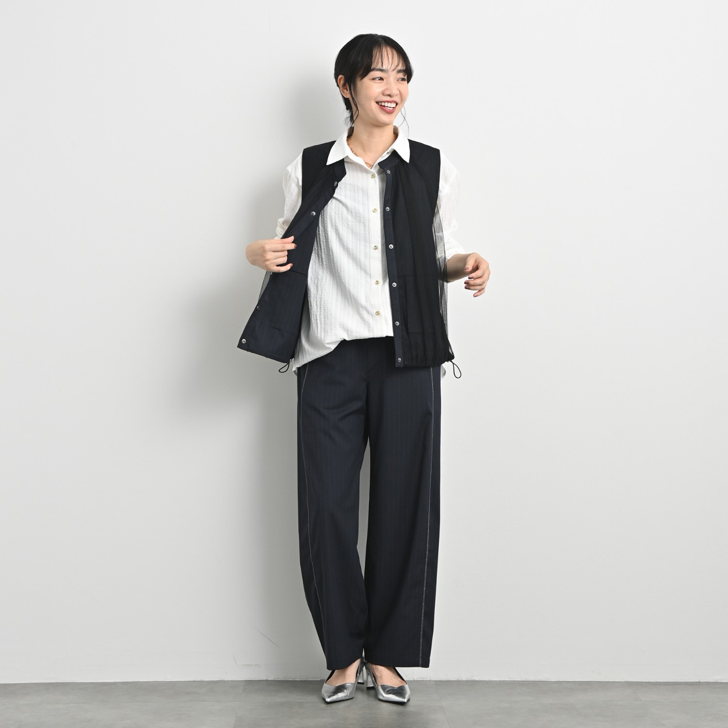 オン　ザ　エッジ リバーシブルタイプ すっきり着やせも叶う ユースフルベスト
