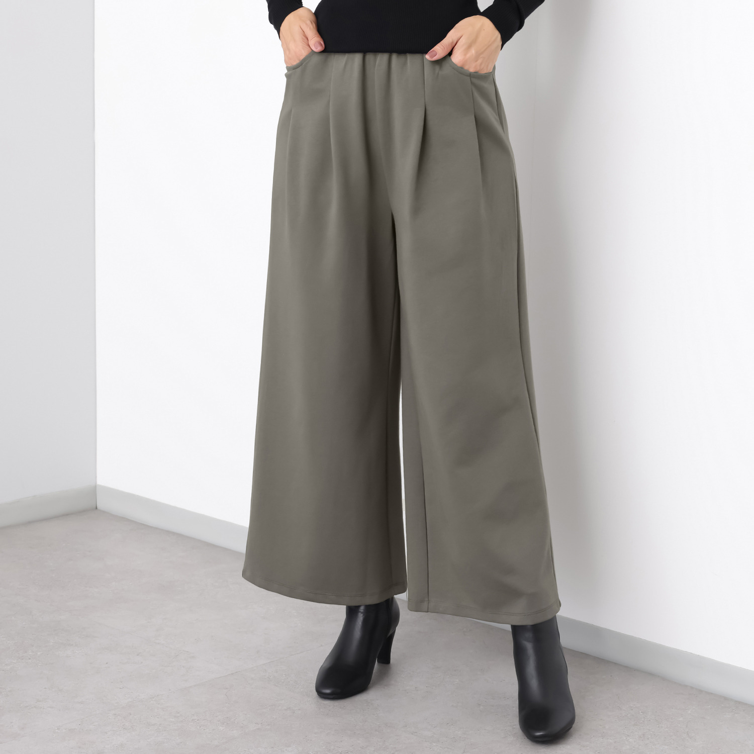フェアリア　ビス ソフトワイドシルエット パンツ
