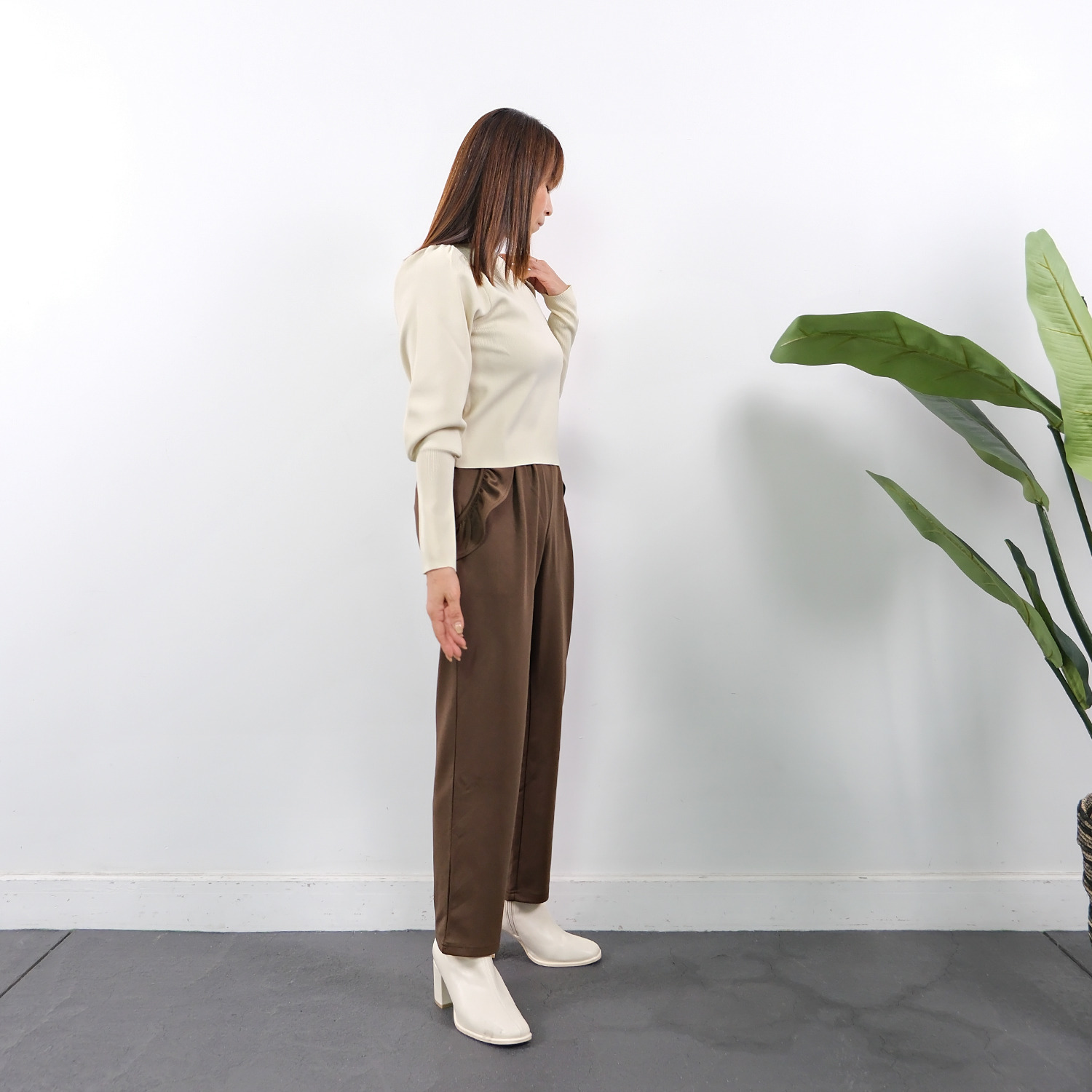 トレコード　コウベ すっきりシルエット パフスリーブ ニットプルオーバー