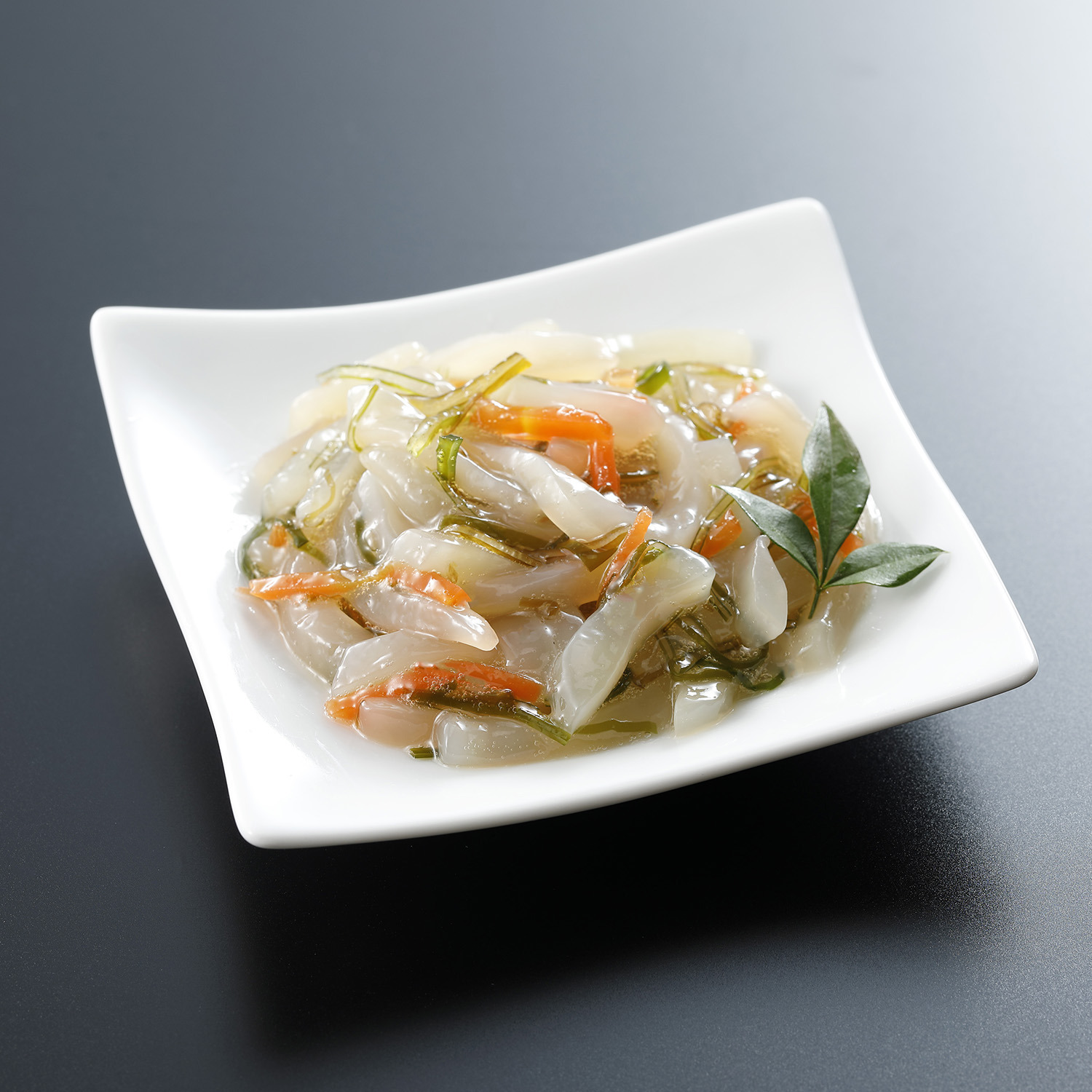 感謝を込めた至福の味わい ２０２７年 選りすぐりのおせち “萬福”（２３点）